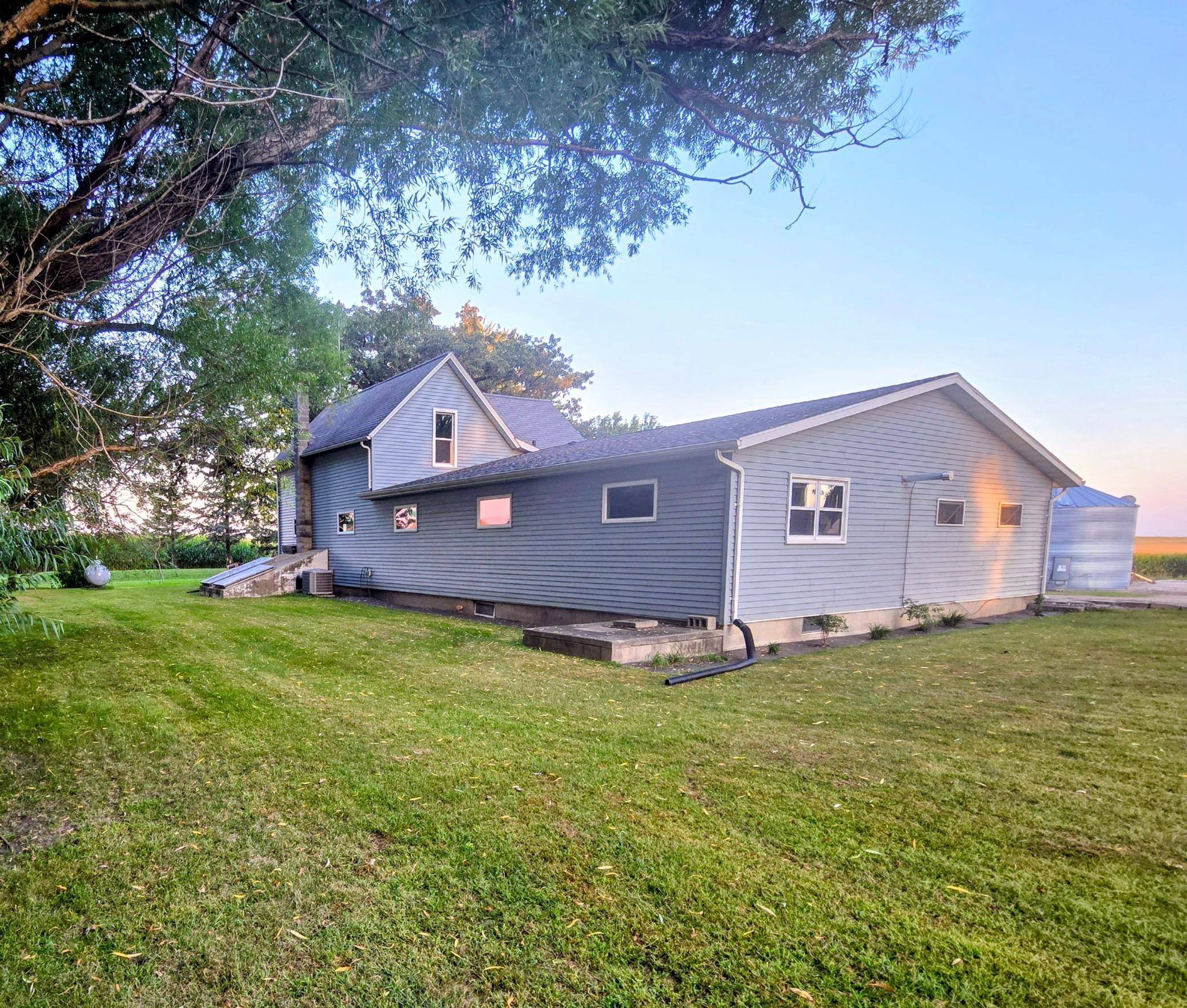 48635 600th AVE, Fairfax, MN 55332