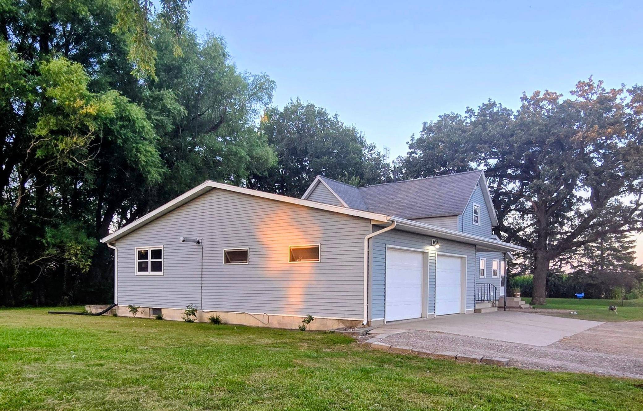 48635 600th AVE, Fairfax, MN 55332