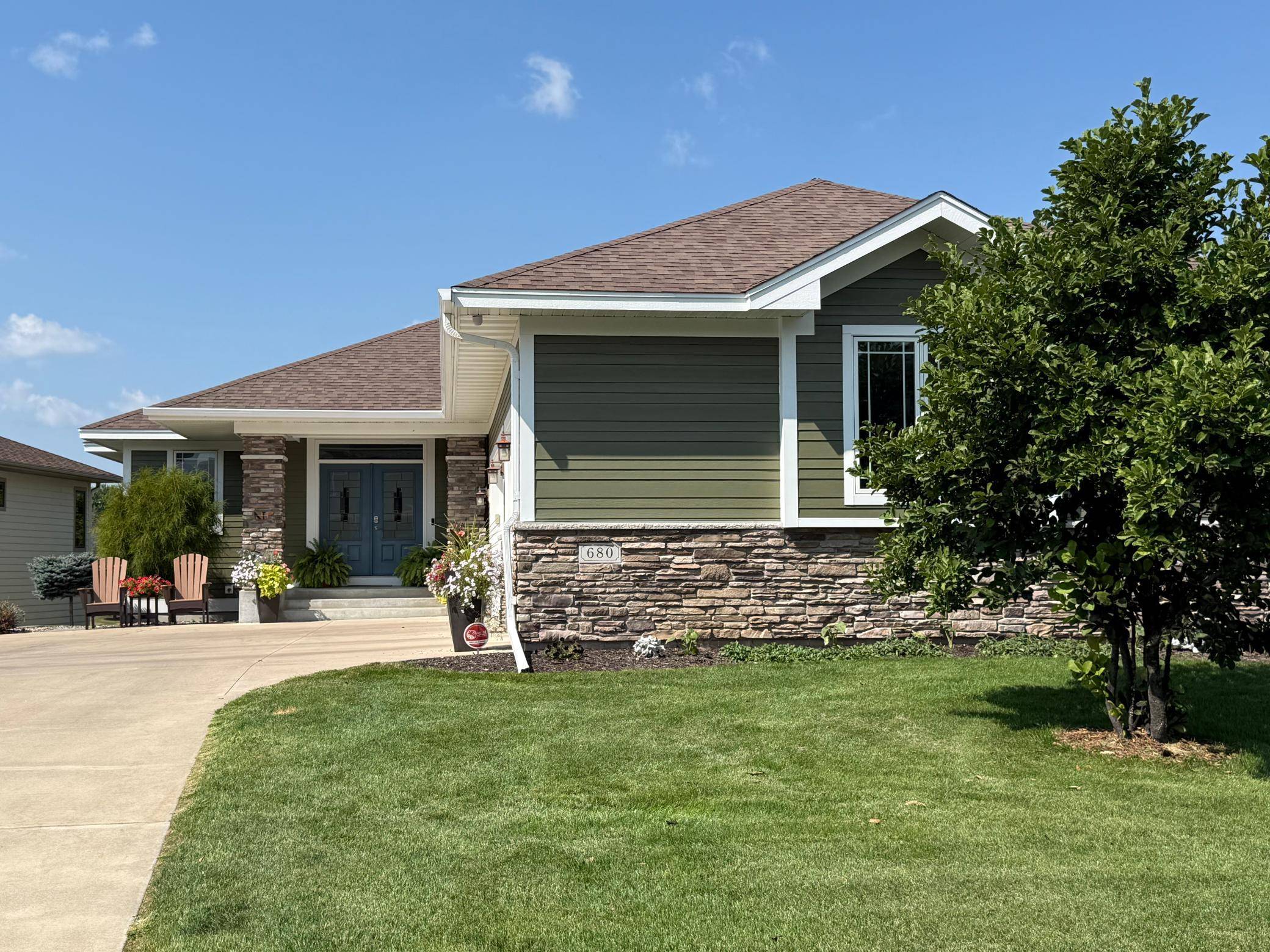 680 Indigo LN, Northfield, MN 55057