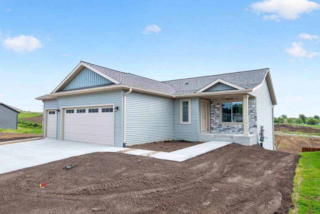 6176 Cody LN NW, Rochester, MN 55901