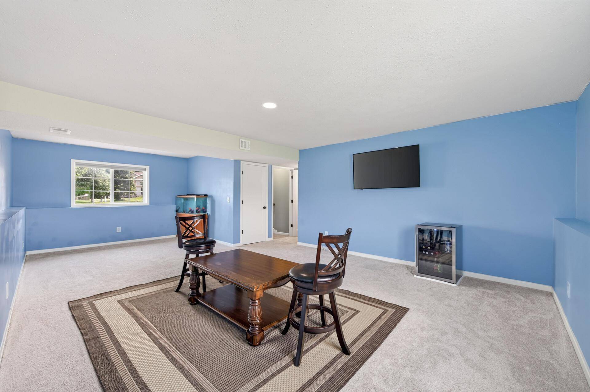 1405 Carlson DR, Isanti, MN 55040