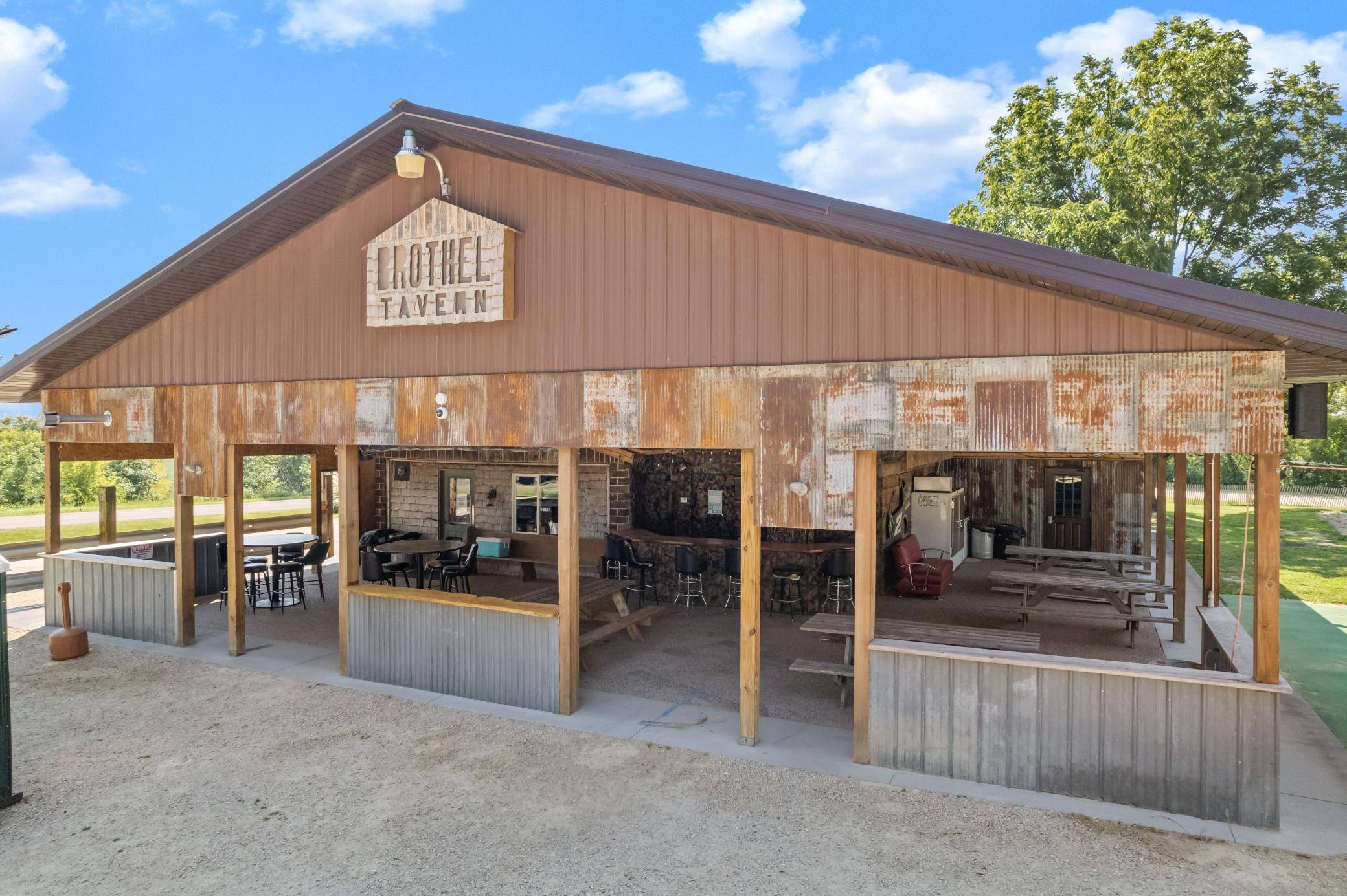 S3165 County Road M, Fountain City, WI 54629