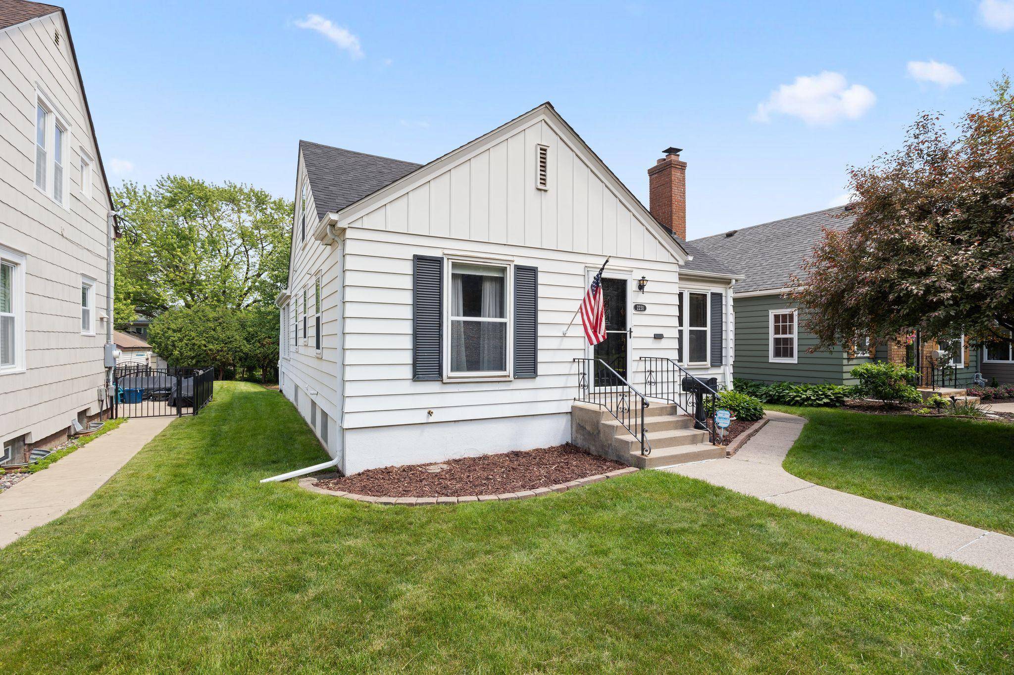 2231 Mckinley ST NE, Minneapolis, MN 55418