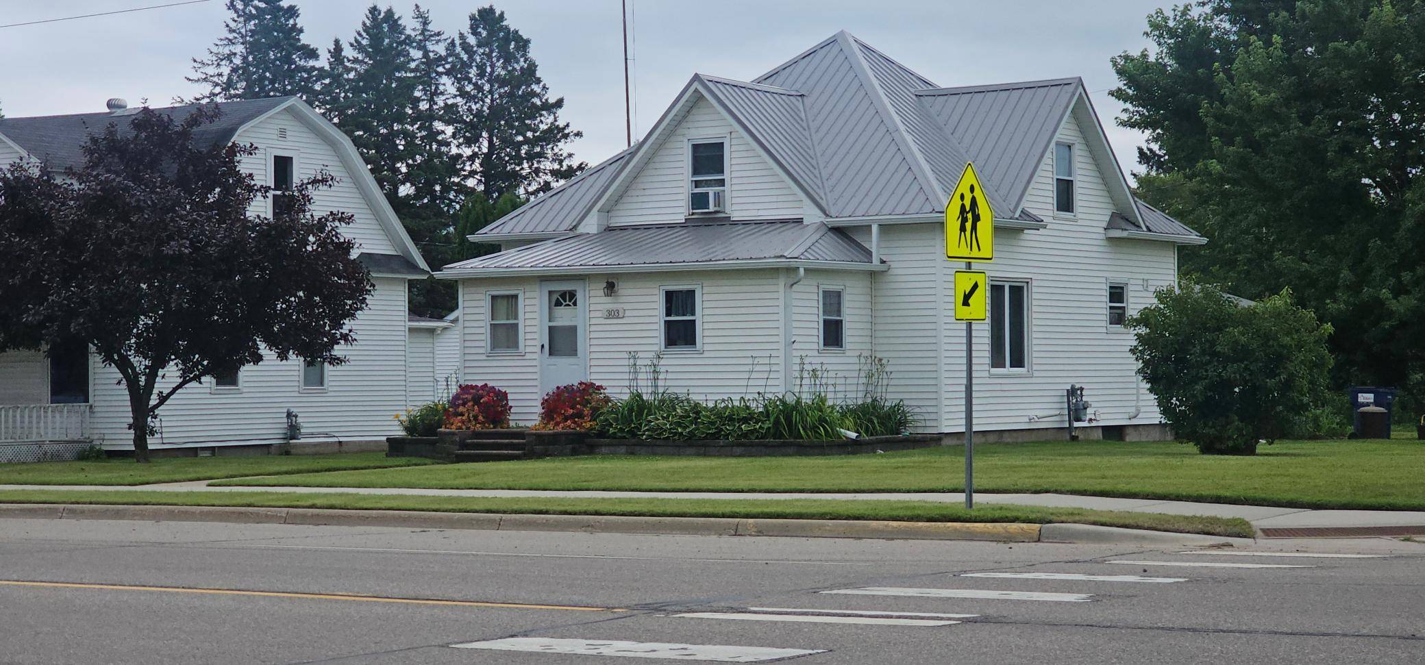 303 Minnesota AVE E, Sebeka, MN 56477