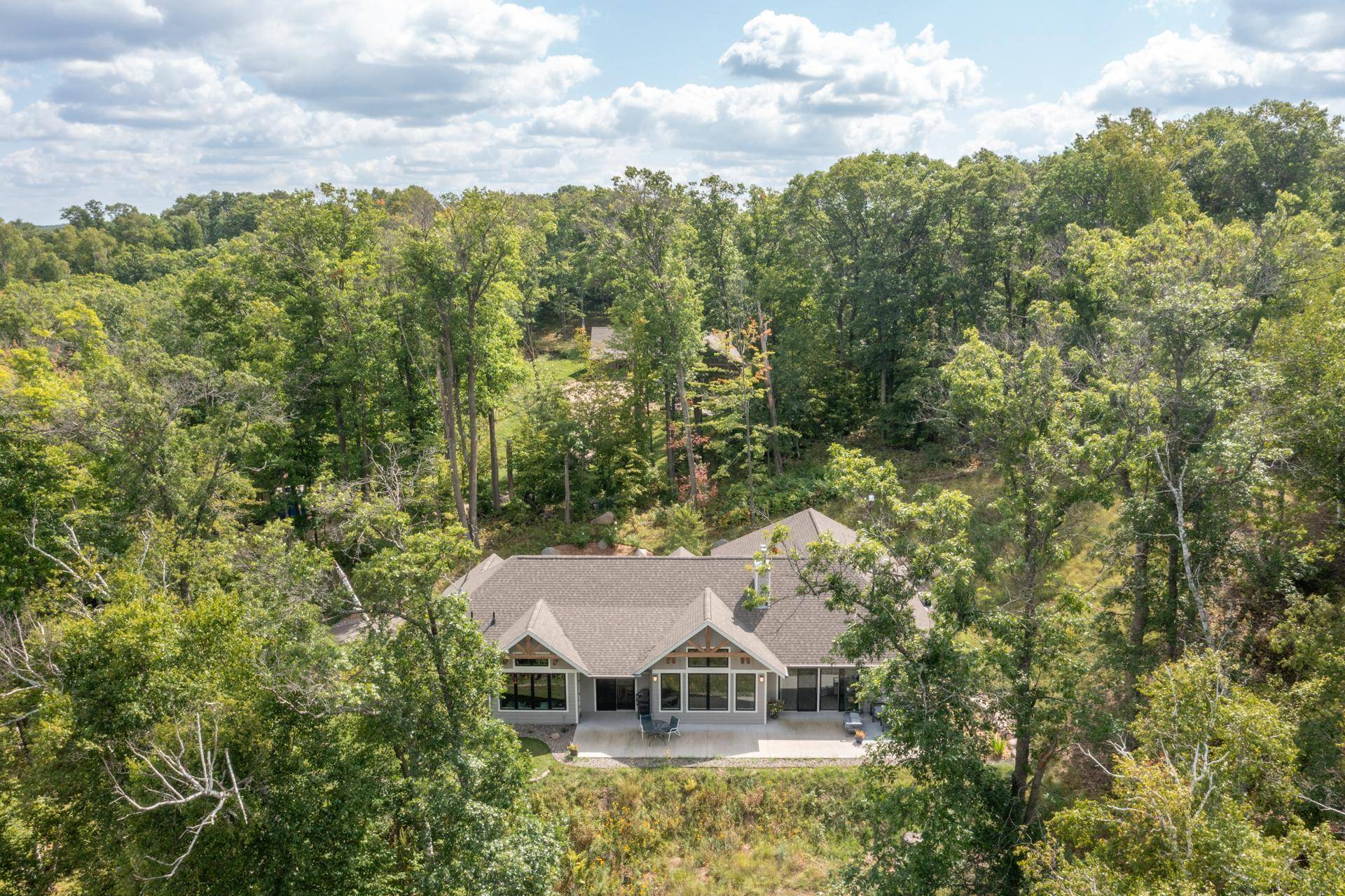1860 Deer Path CIR SW, East Gull Lake, MN 56401