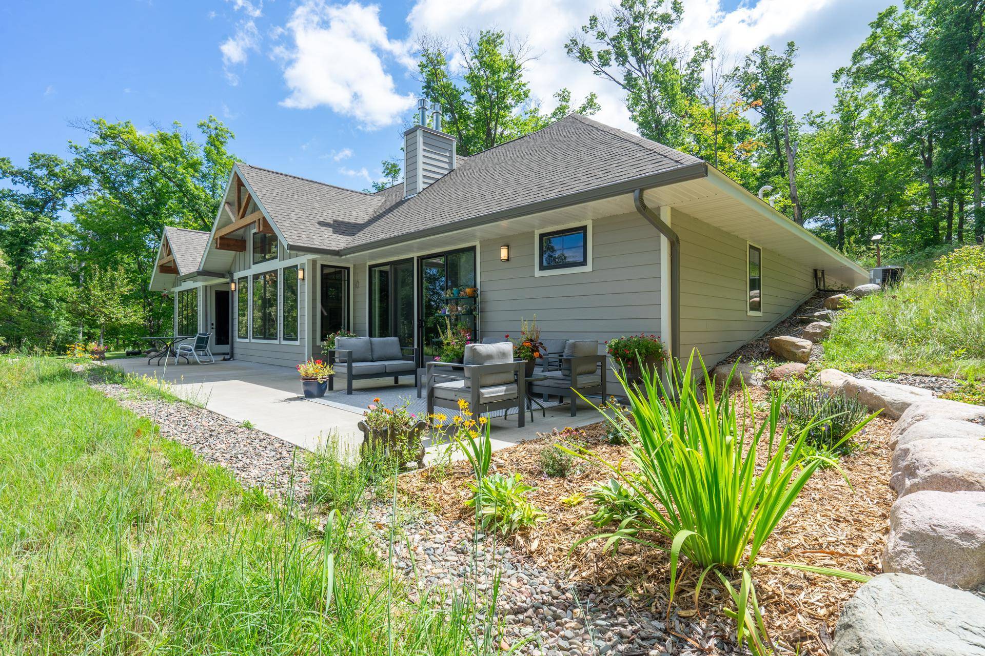 1860 Deer Path CIR SW, East Gull Lake, MN 56401