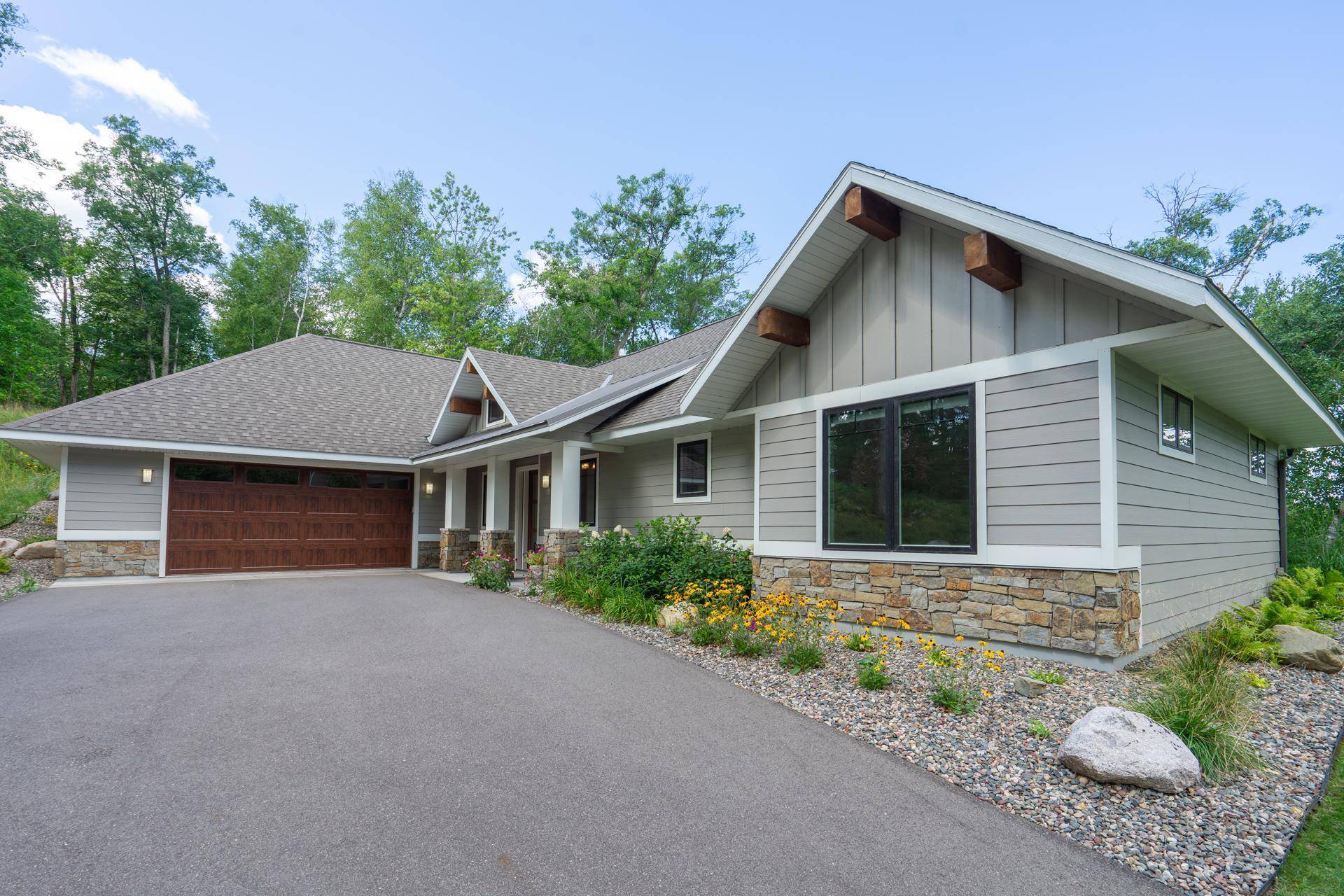 1860 Deer Path CIR SW, East Gull Lake, MN 56401