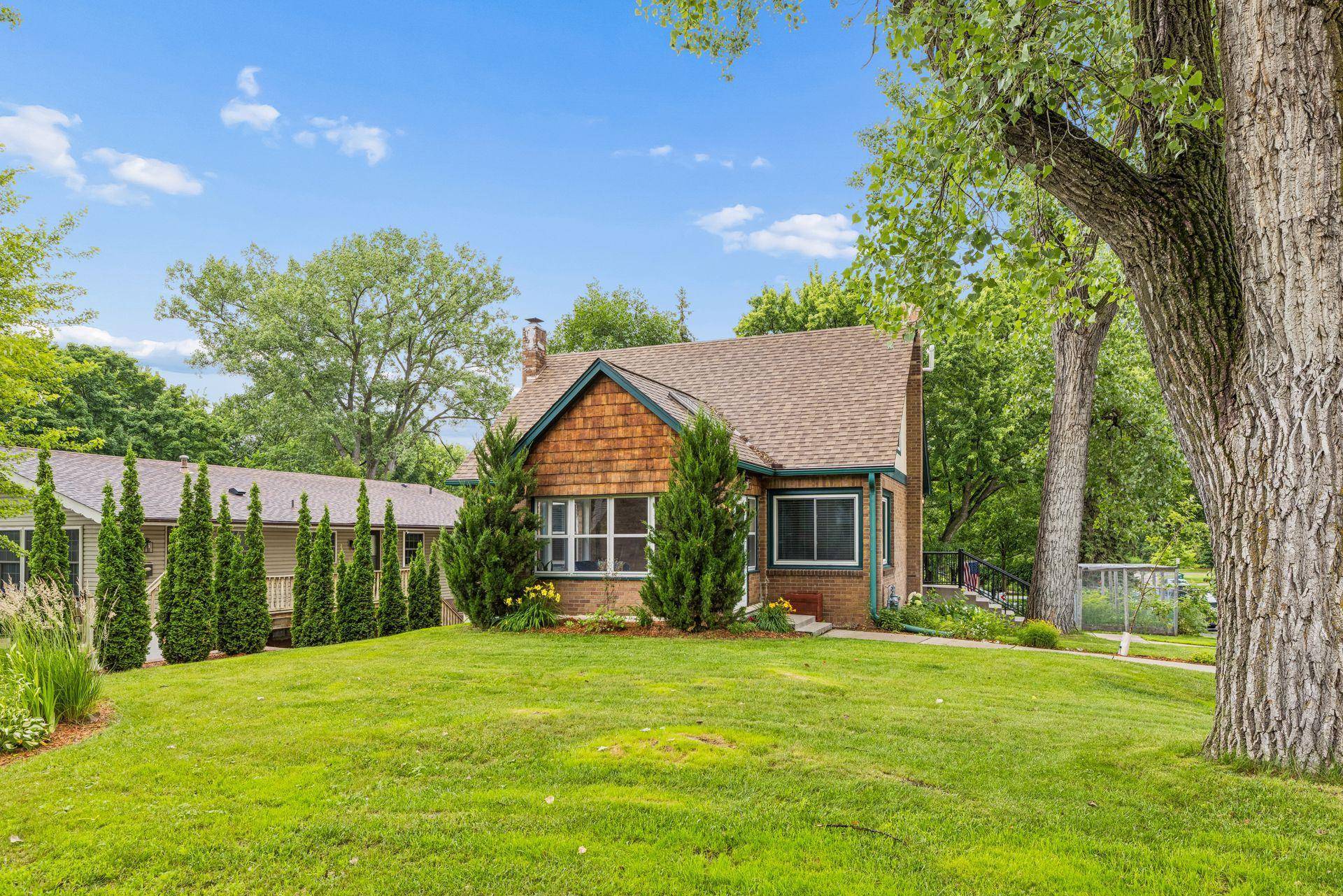 2940 Maryland AVE S, Saint Louis Park, MN 55426