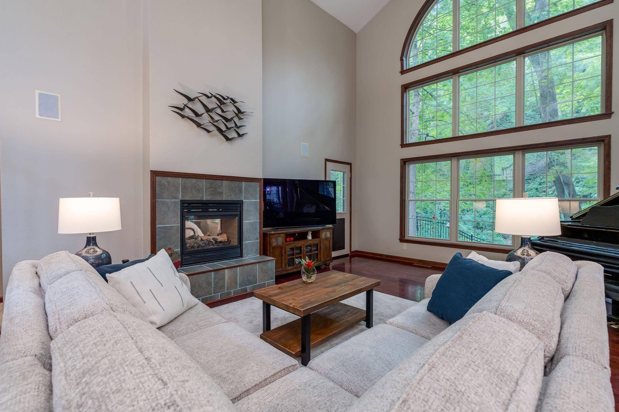 121 Bartholomew LN, Mankato, MN 56001