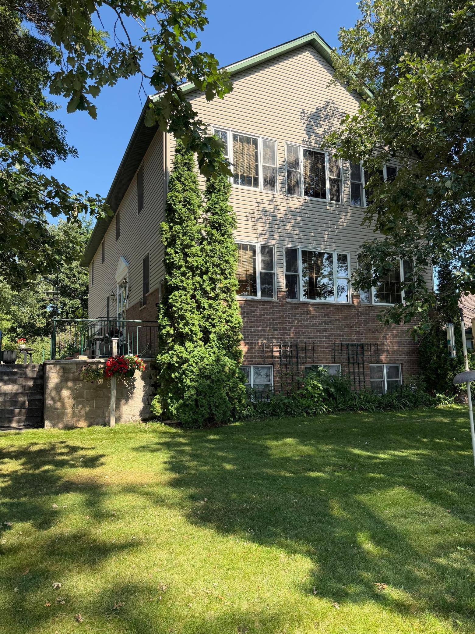 1401 Hiawatha AVE, Big Lake, MN 55309