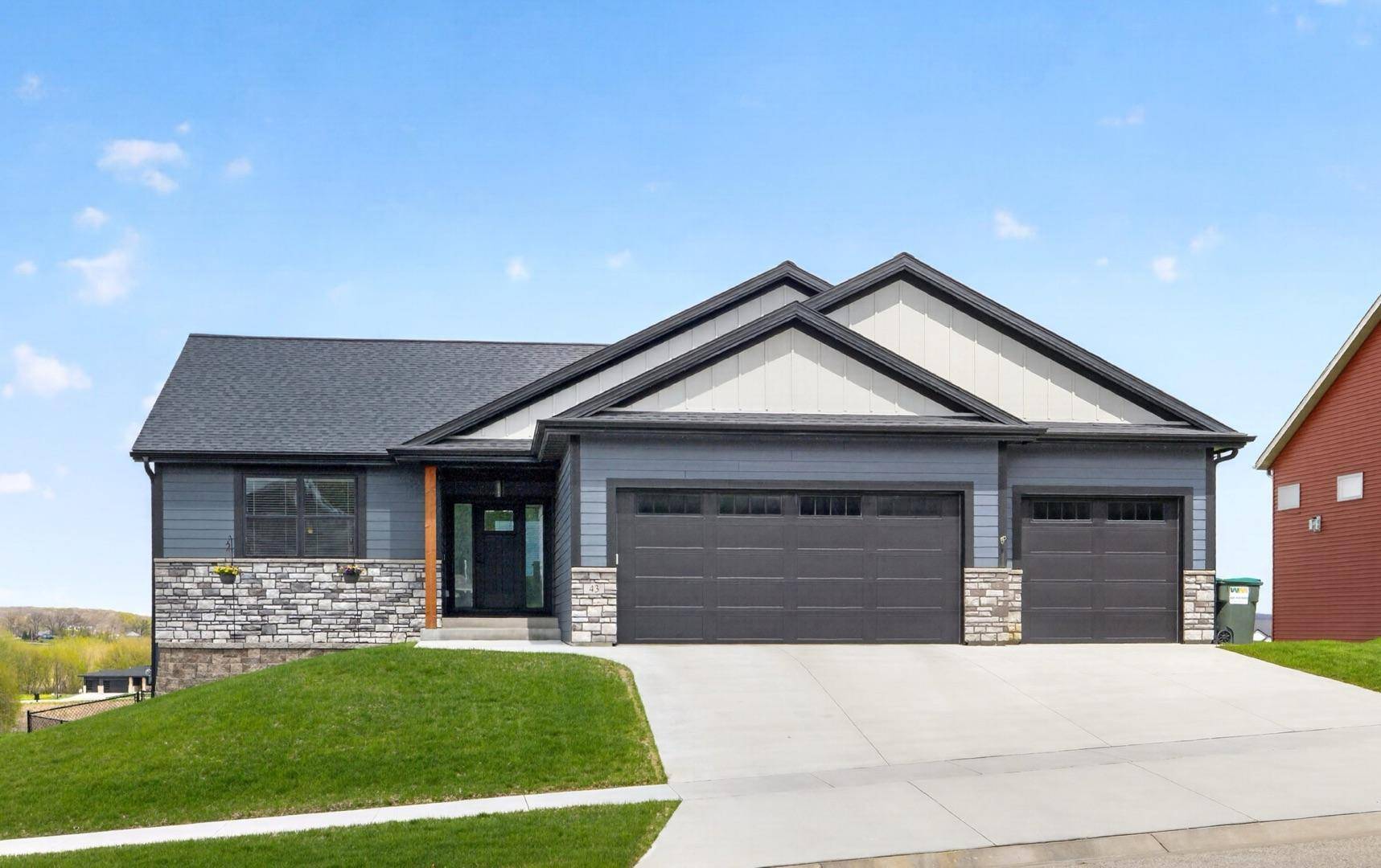 43 13th ST NE, Byron, MN 55920
