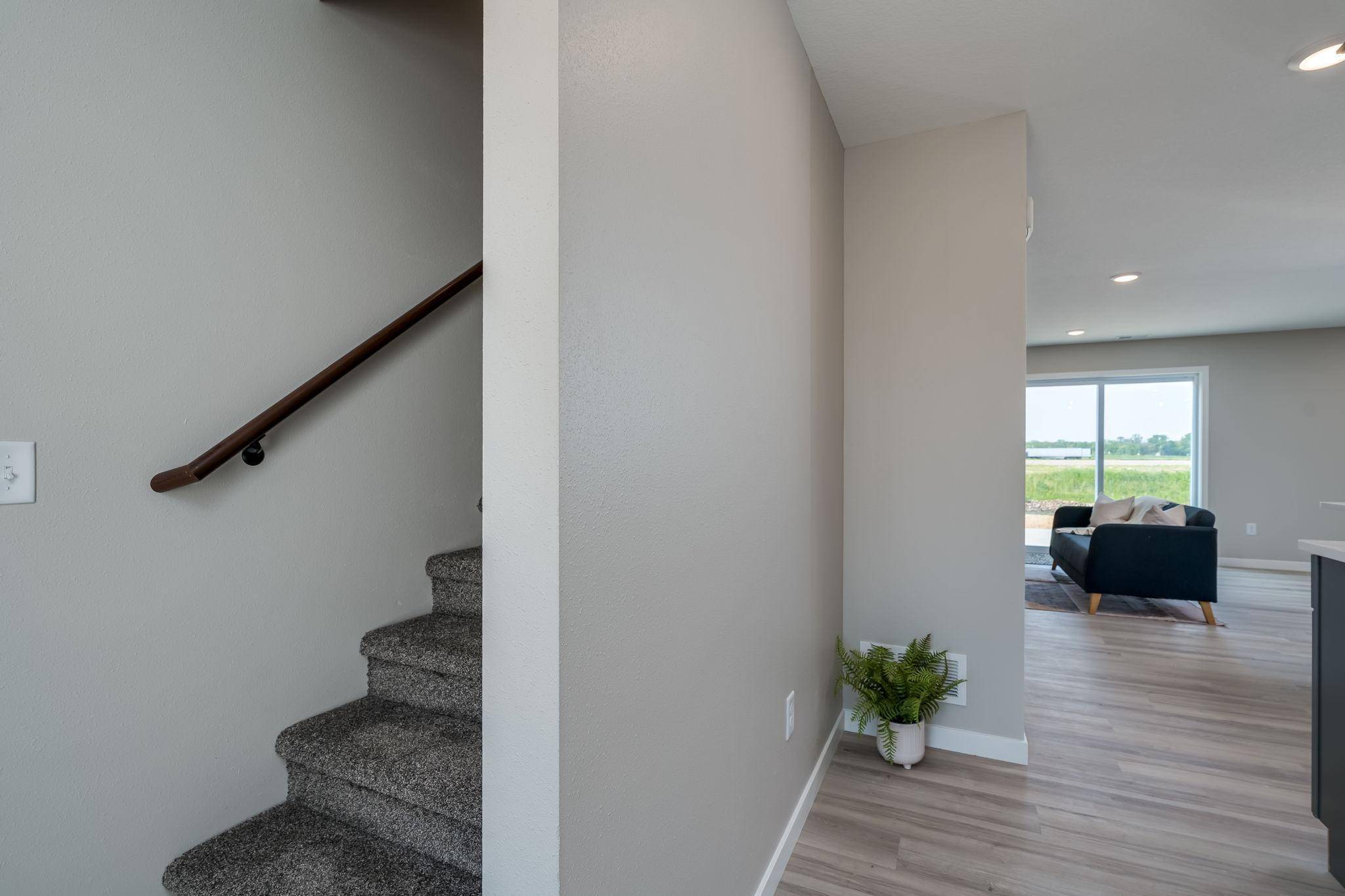 3123 Scotch LN, Mankato, MN 56001