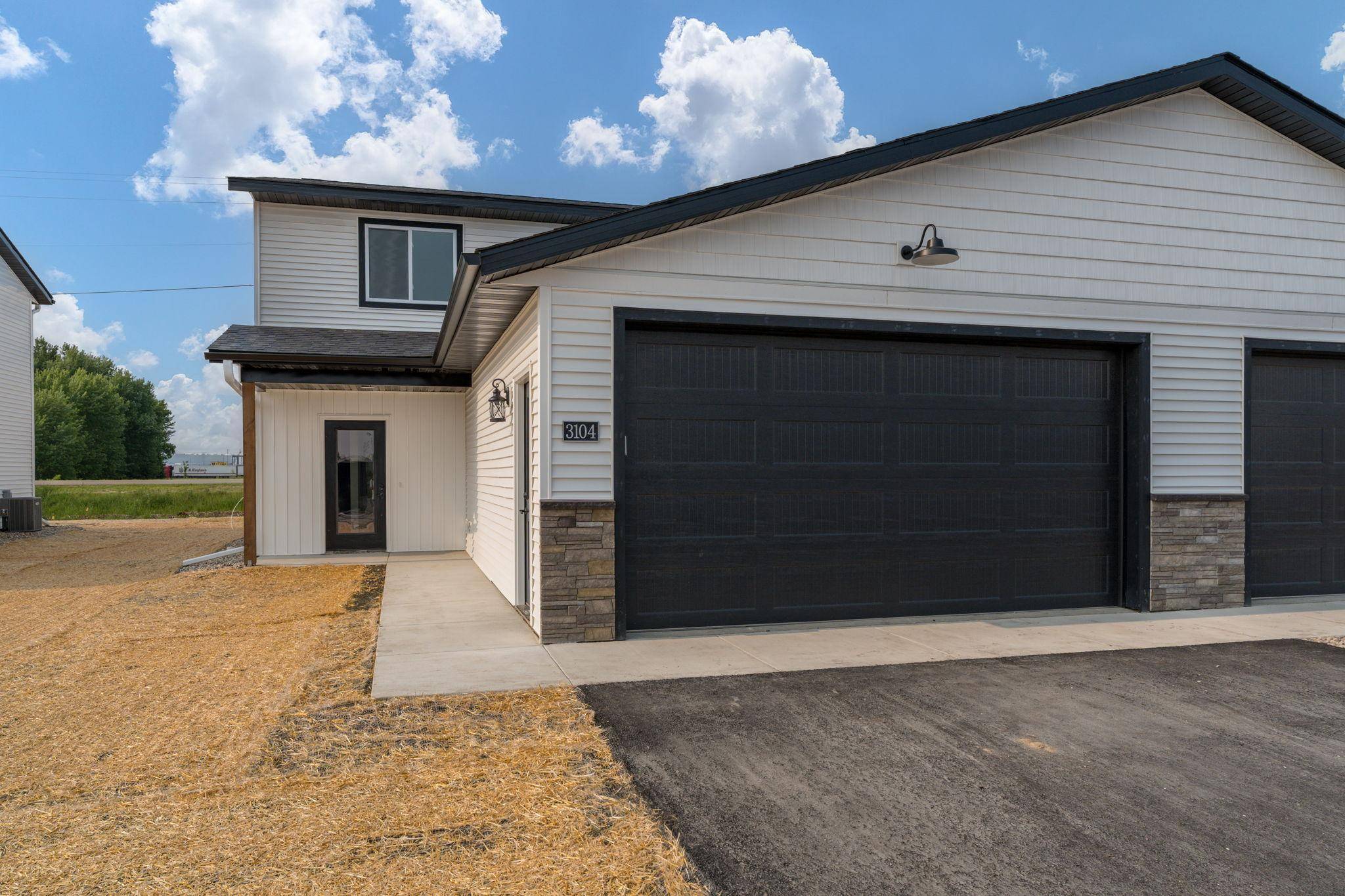 3123 Scotch LN, Mankato, MN 56001