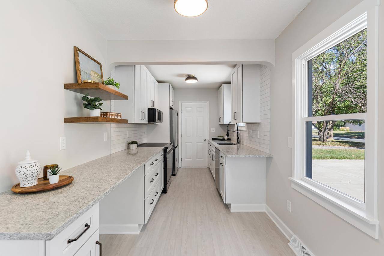 2910 Pennsylvania AVE S, Saint Louis Park, MN 55426