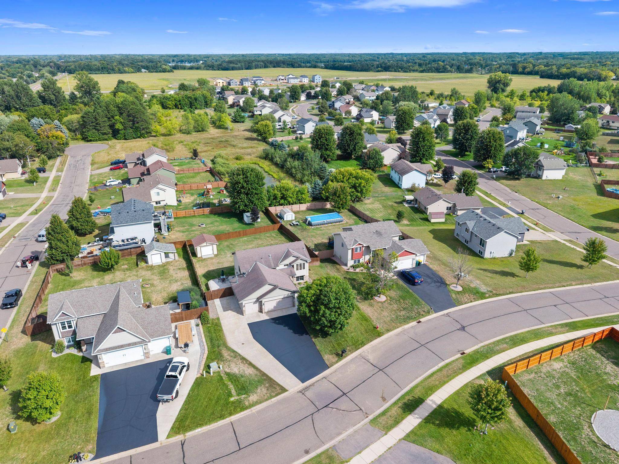 1704 Jefferson ST S, Cambridge, MN 55008