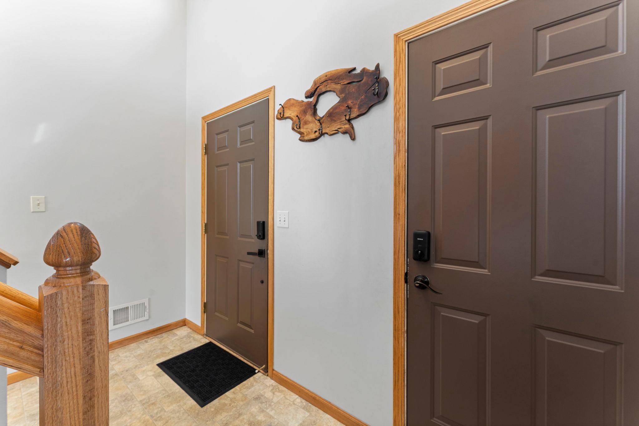 1704 Jefferson ST S, Cambridge, MN 55008