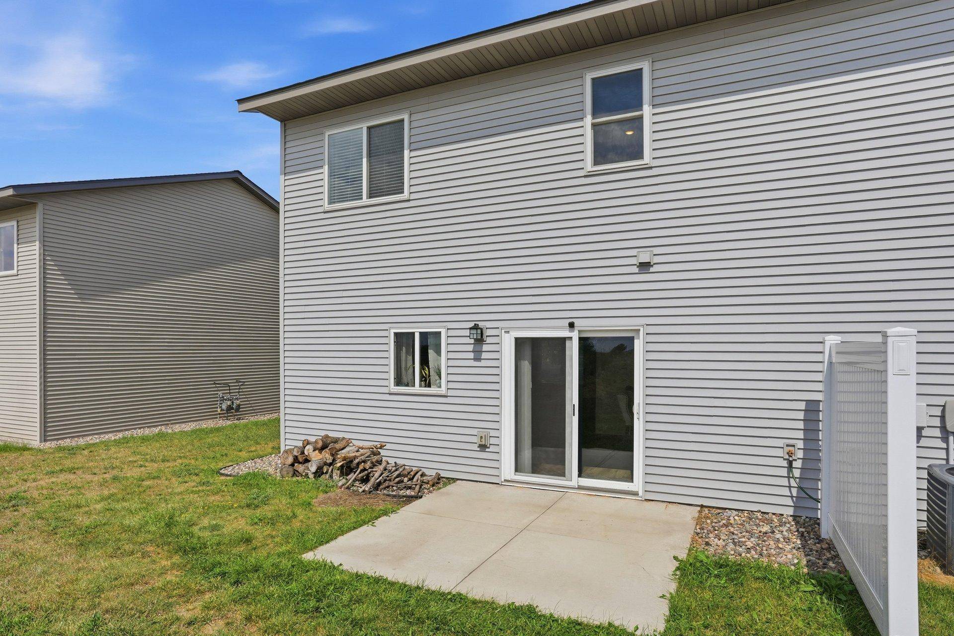 416 Sierra PL, Roberts, WI 54023