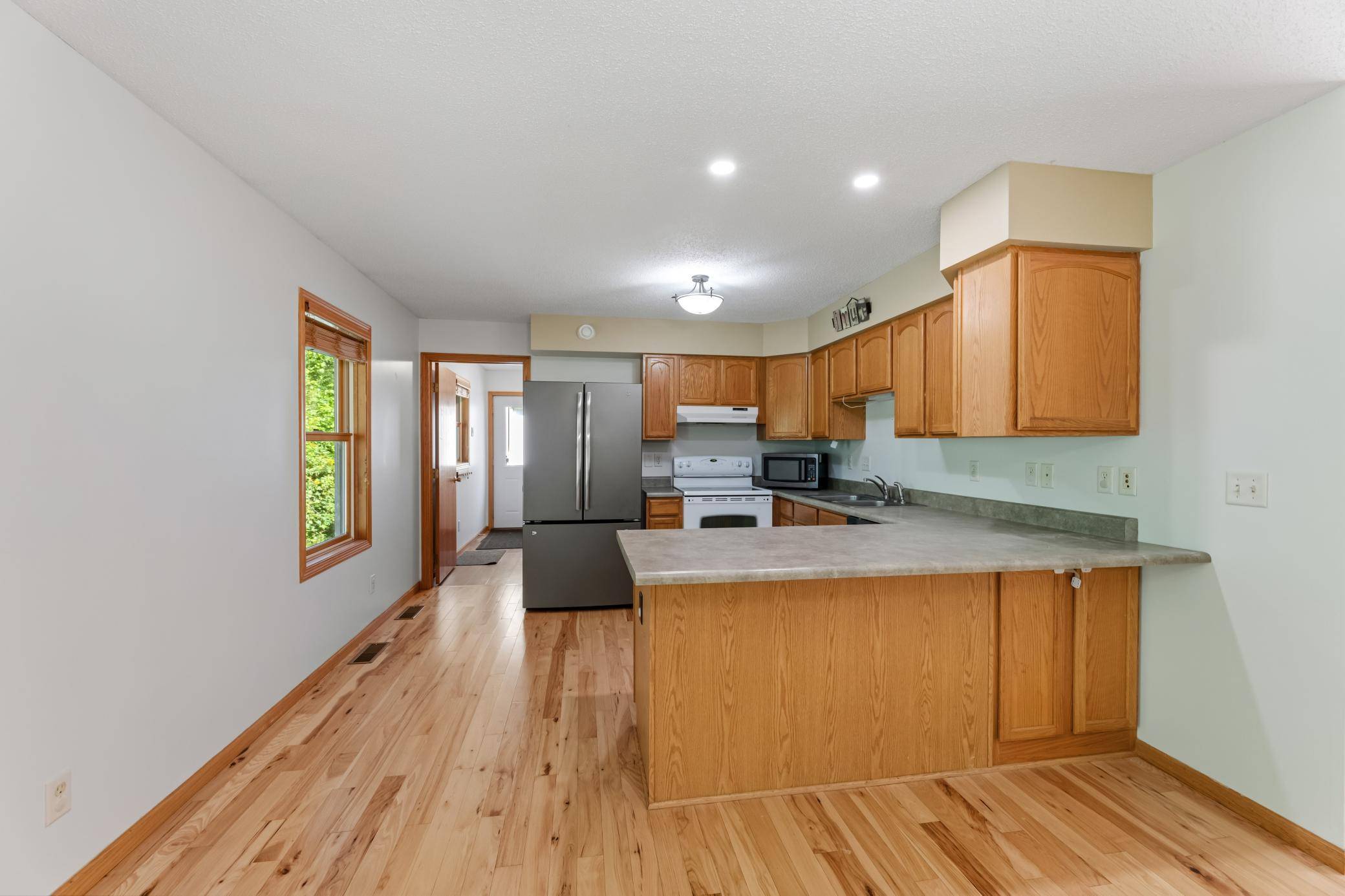6648 Gonia DR, Caledonia, MN 55921