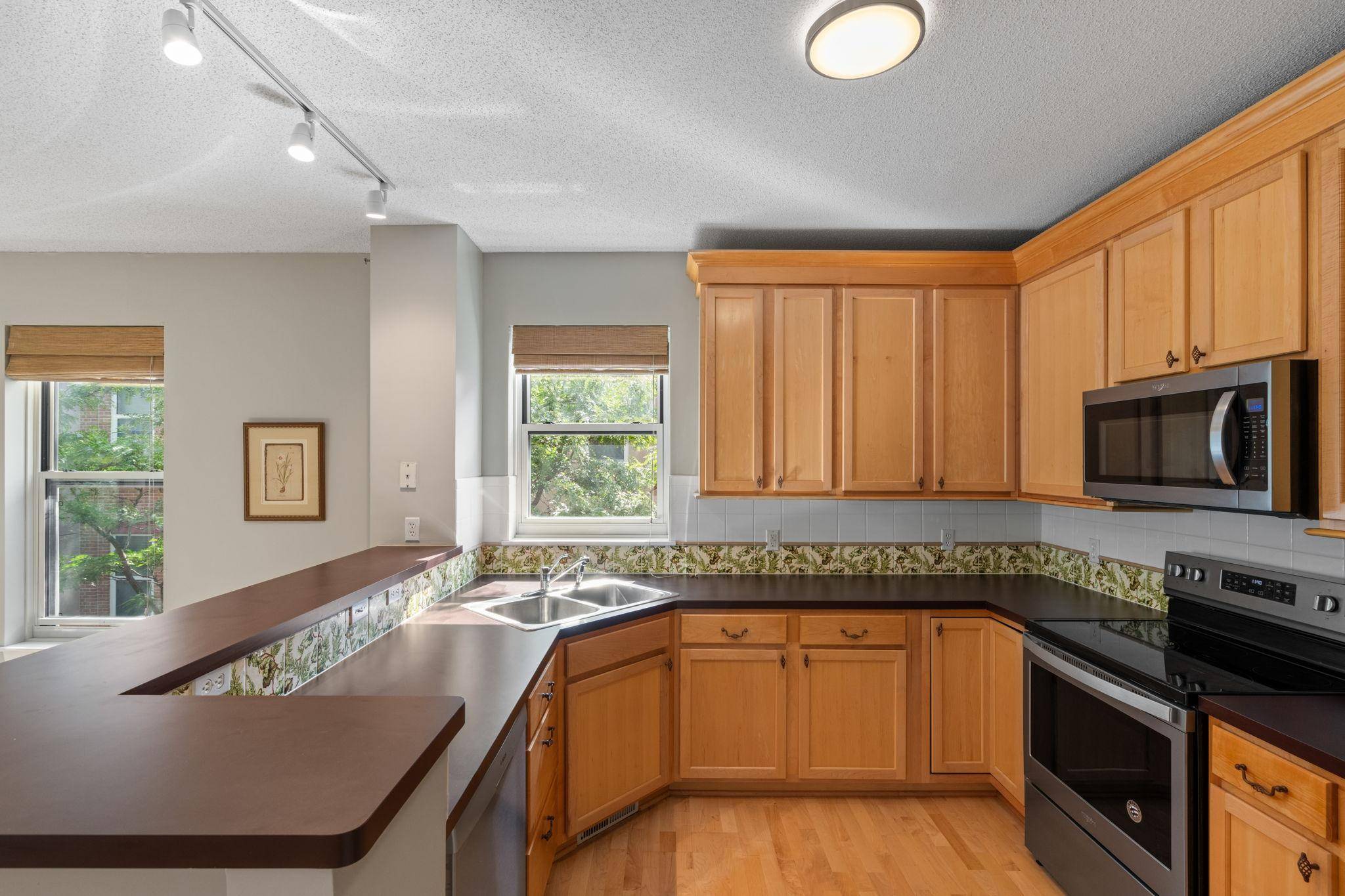 645 N 1st St #409, Minneapolis, MN 55401