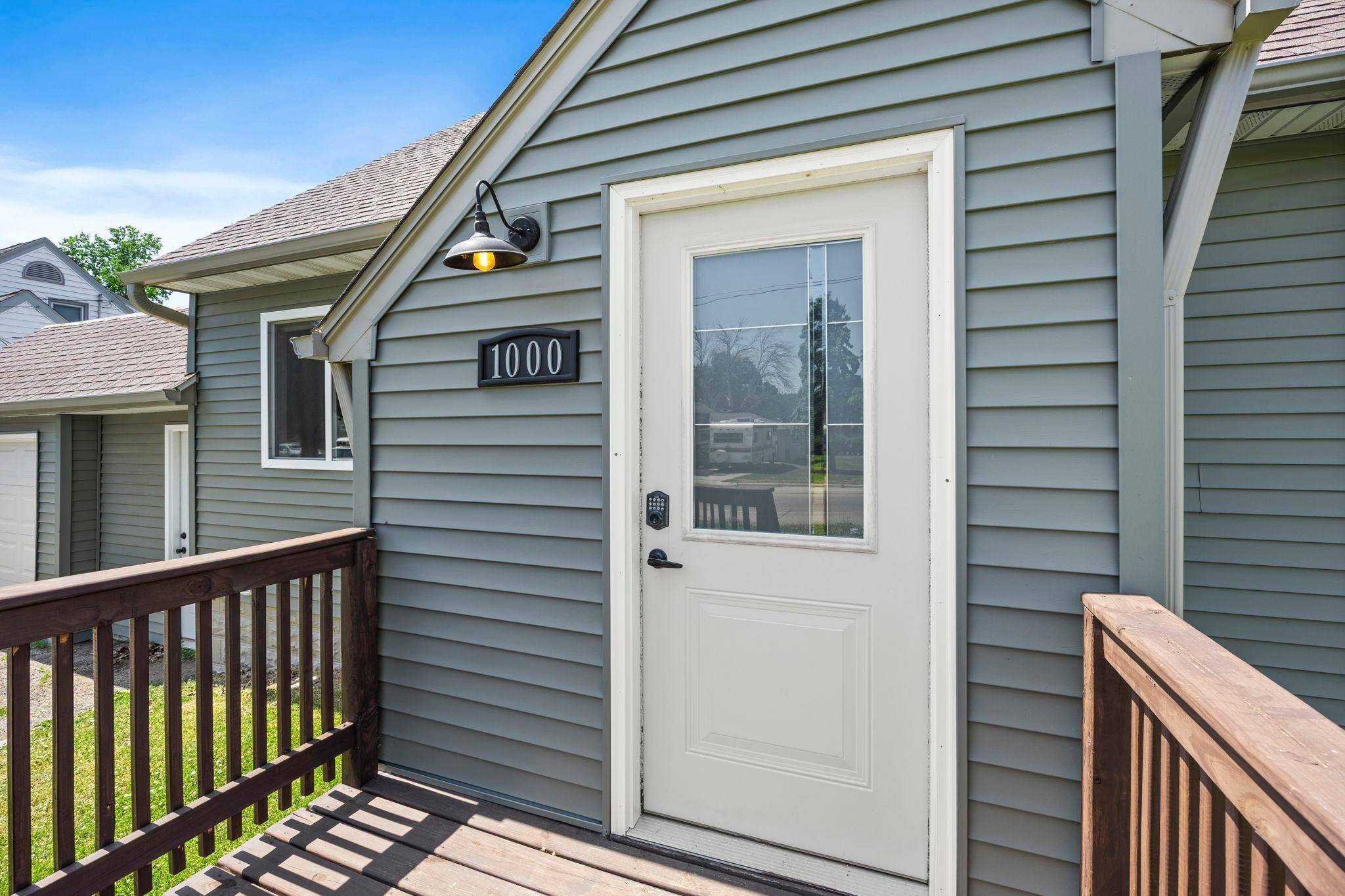 1000 W Lyon AVE, Lake City, MN 55041