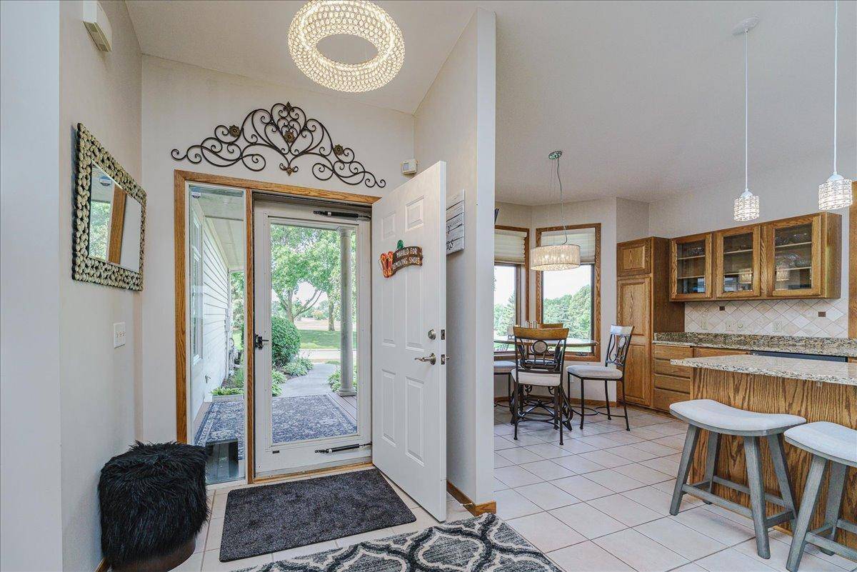 3084 Wilds Ridge CT NW, Prior Lake, MN 55372