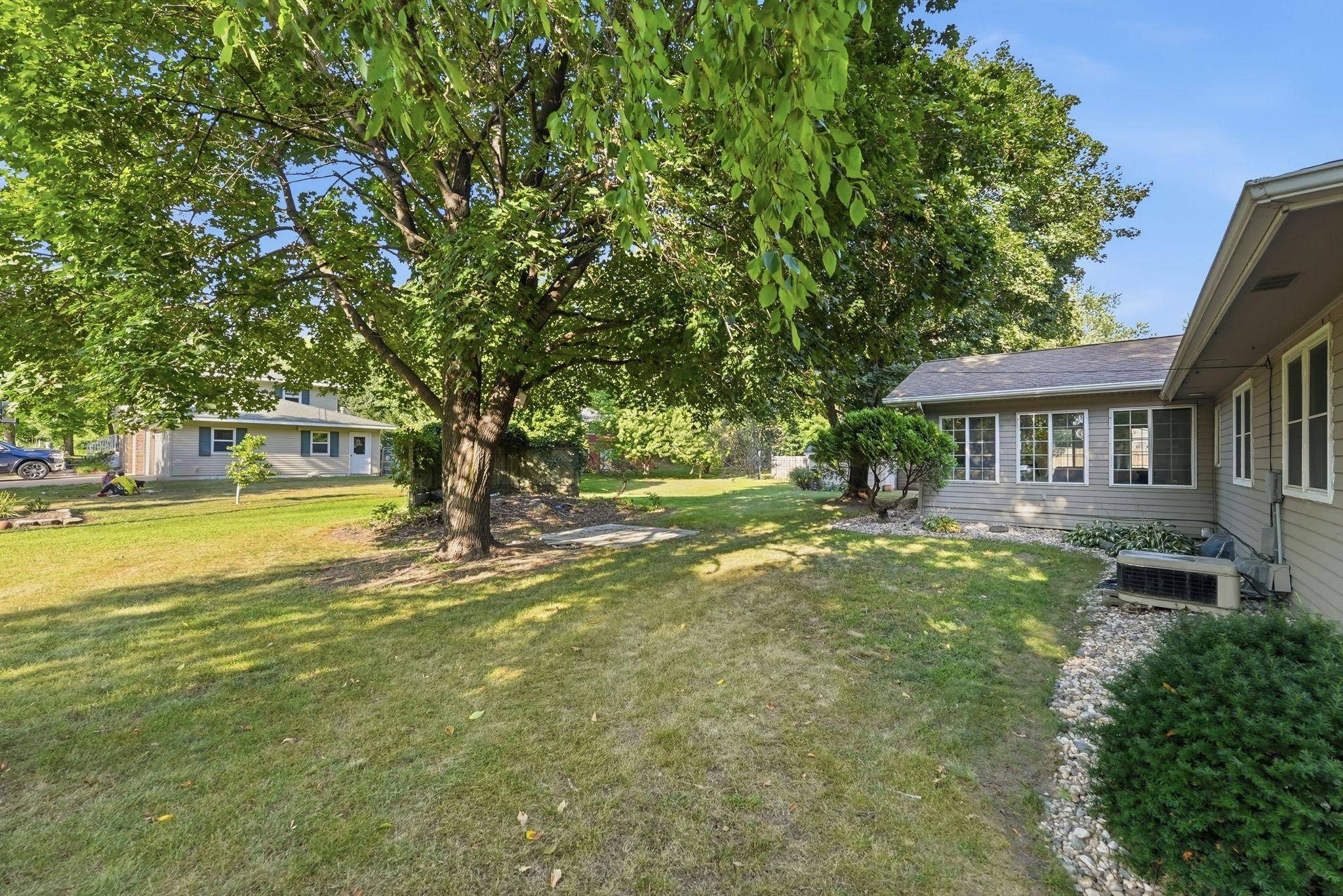 243 E Dahlstrom AVE, Appleton, MN 56208