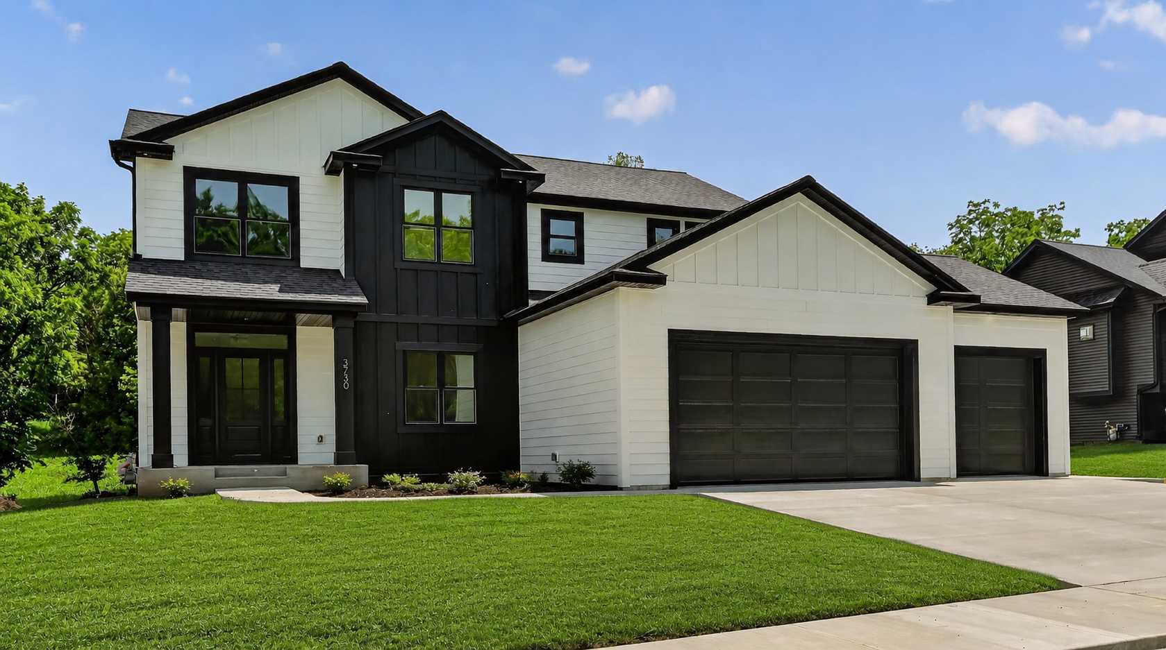 3730 Stonehedge DR NE, Rochester, MN 55906