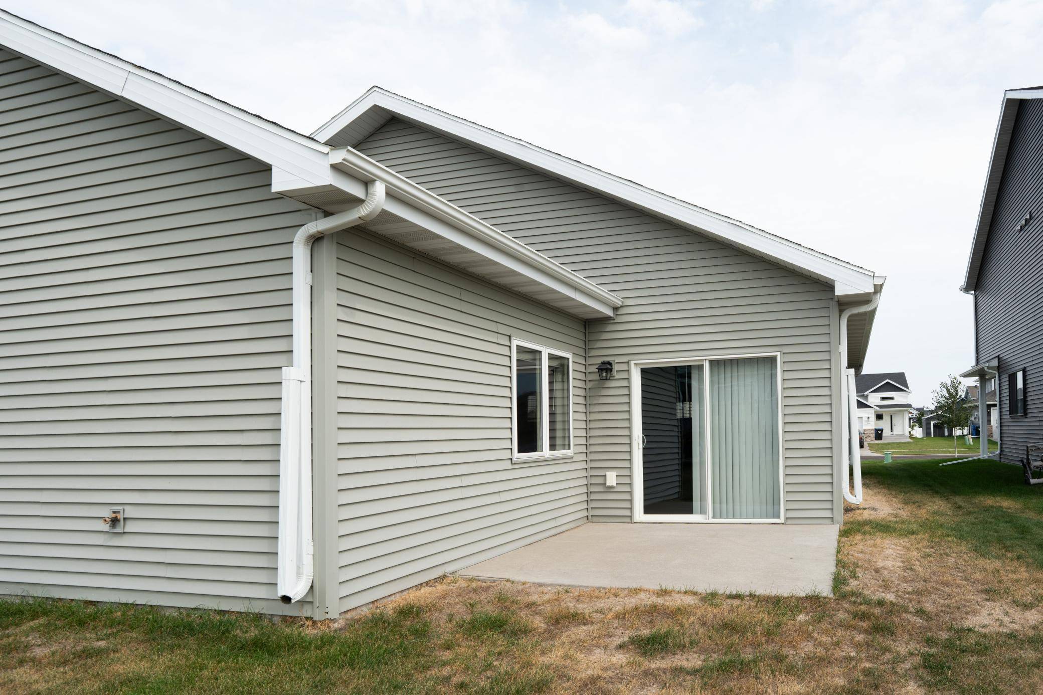 7463 17th ST S, Fargo, ND 58104