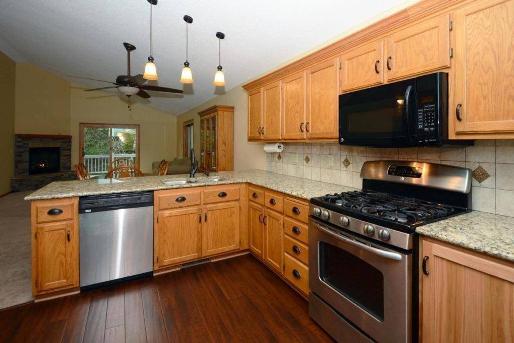 5740 Willow TRL, Shoreview, MN 55126