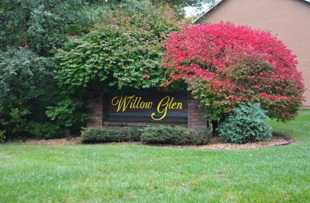 5740 Willow TRL, Shoreview, MN 55126