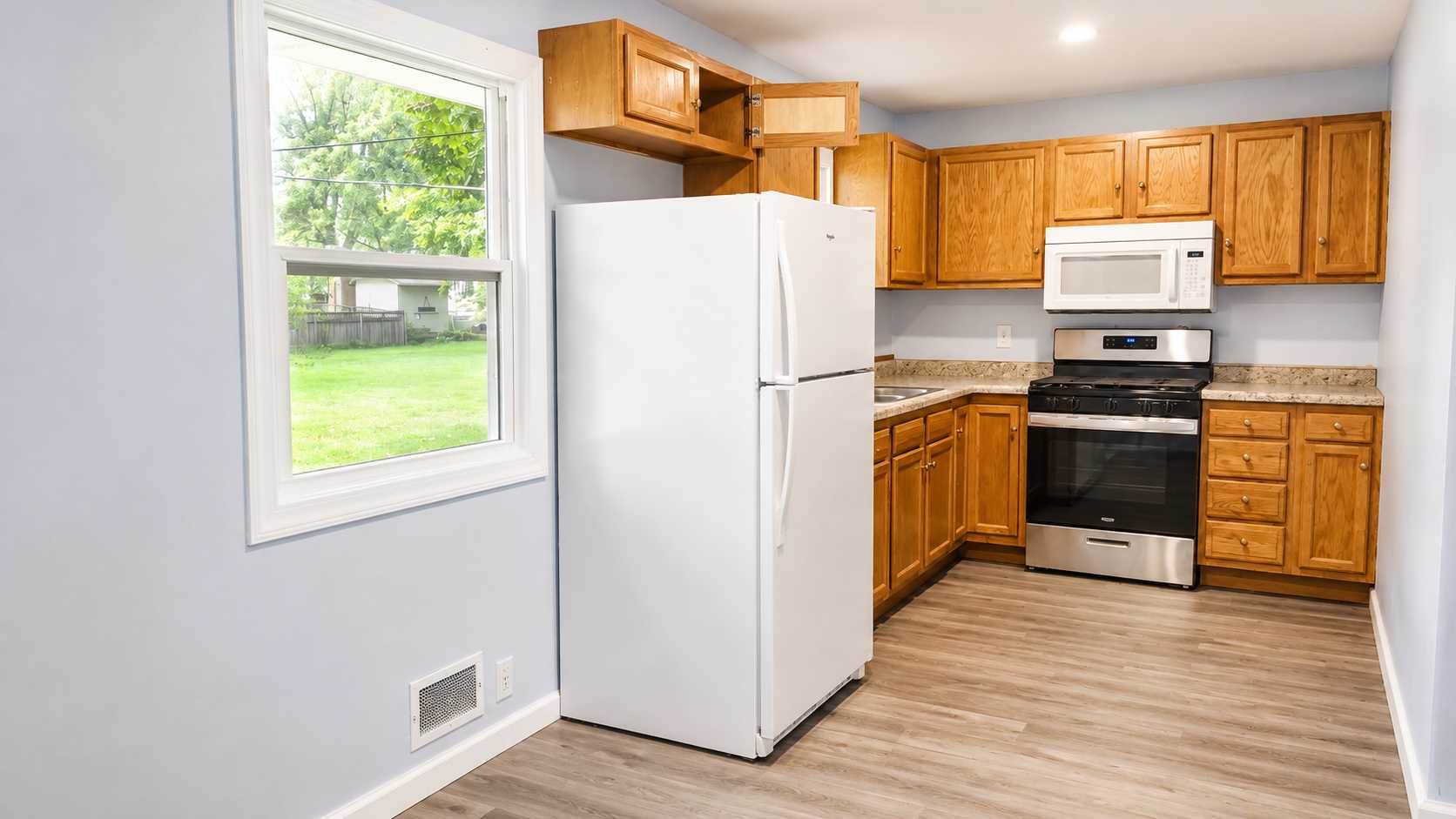 5901 Ewing AVE N, Brooklyn Center, MN 55429
