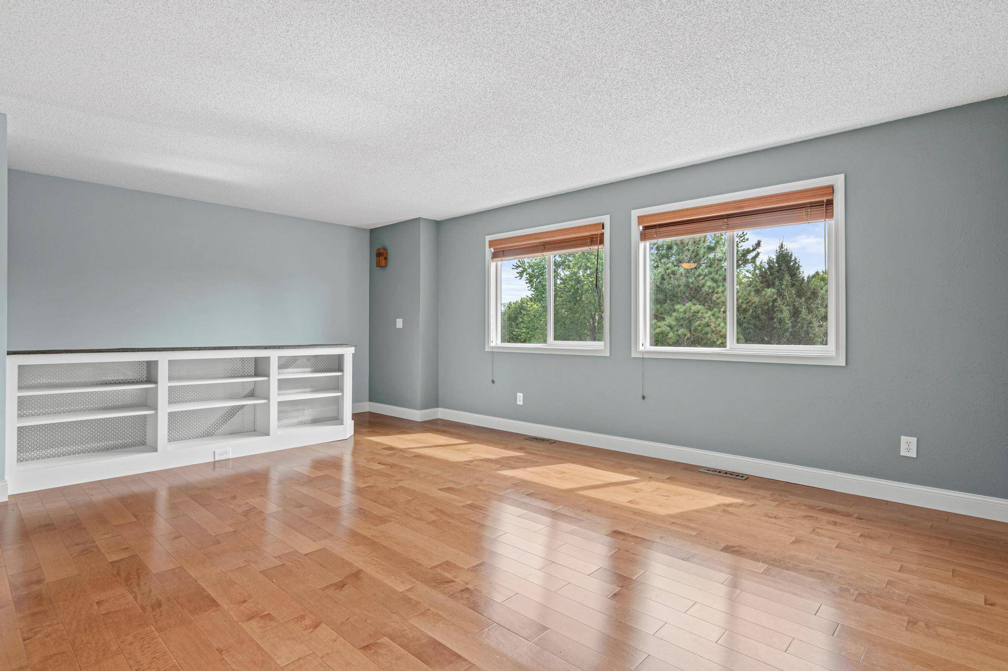 5686 Otter View TRL #44, White Bear Lake, MN 55110