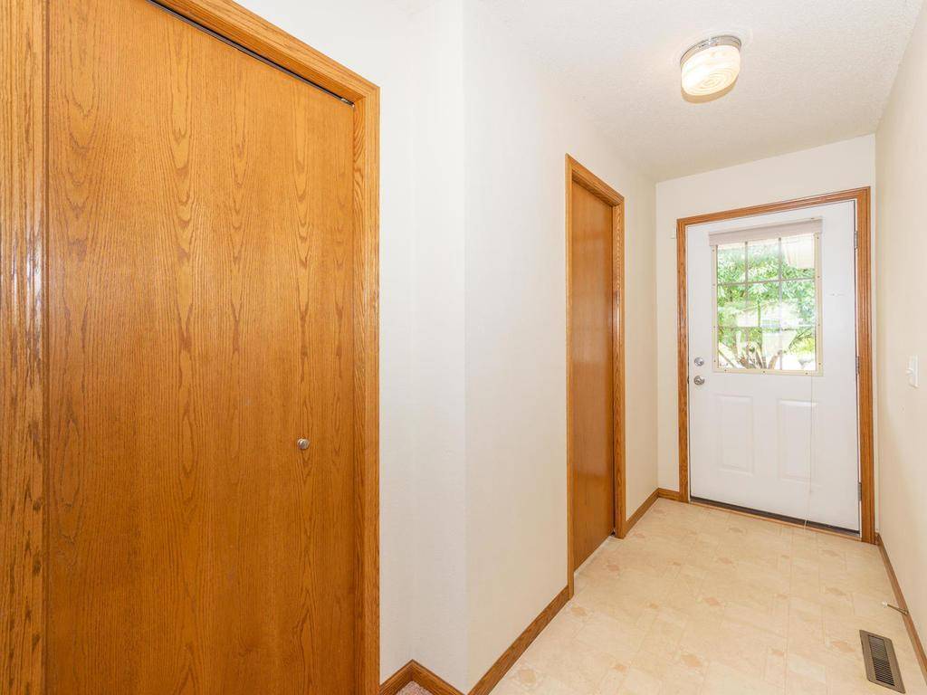 1027 6th AVE NE, Buffalo, MN 55313