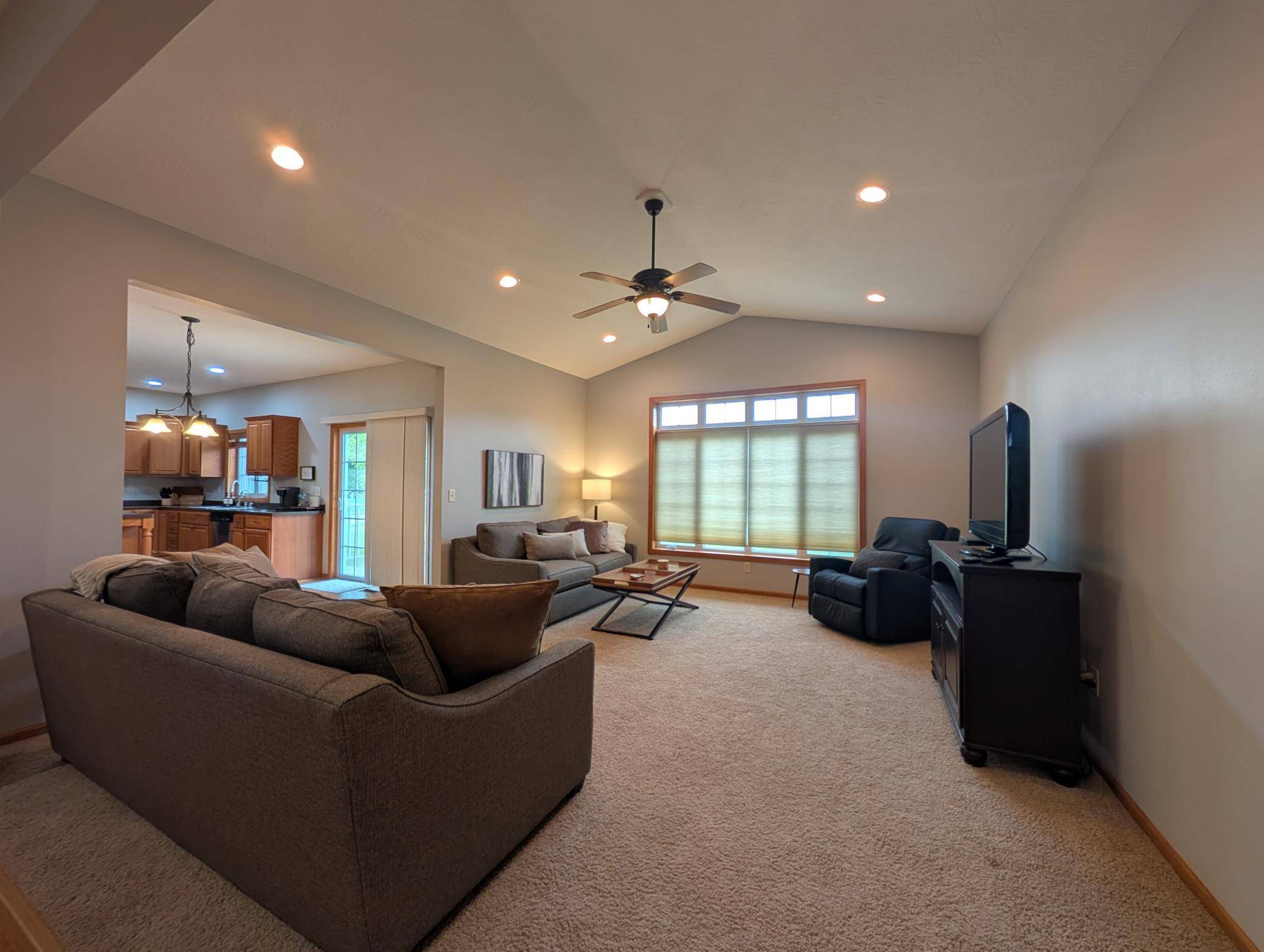 501 Mercedes DR, Marshall, MN 56258