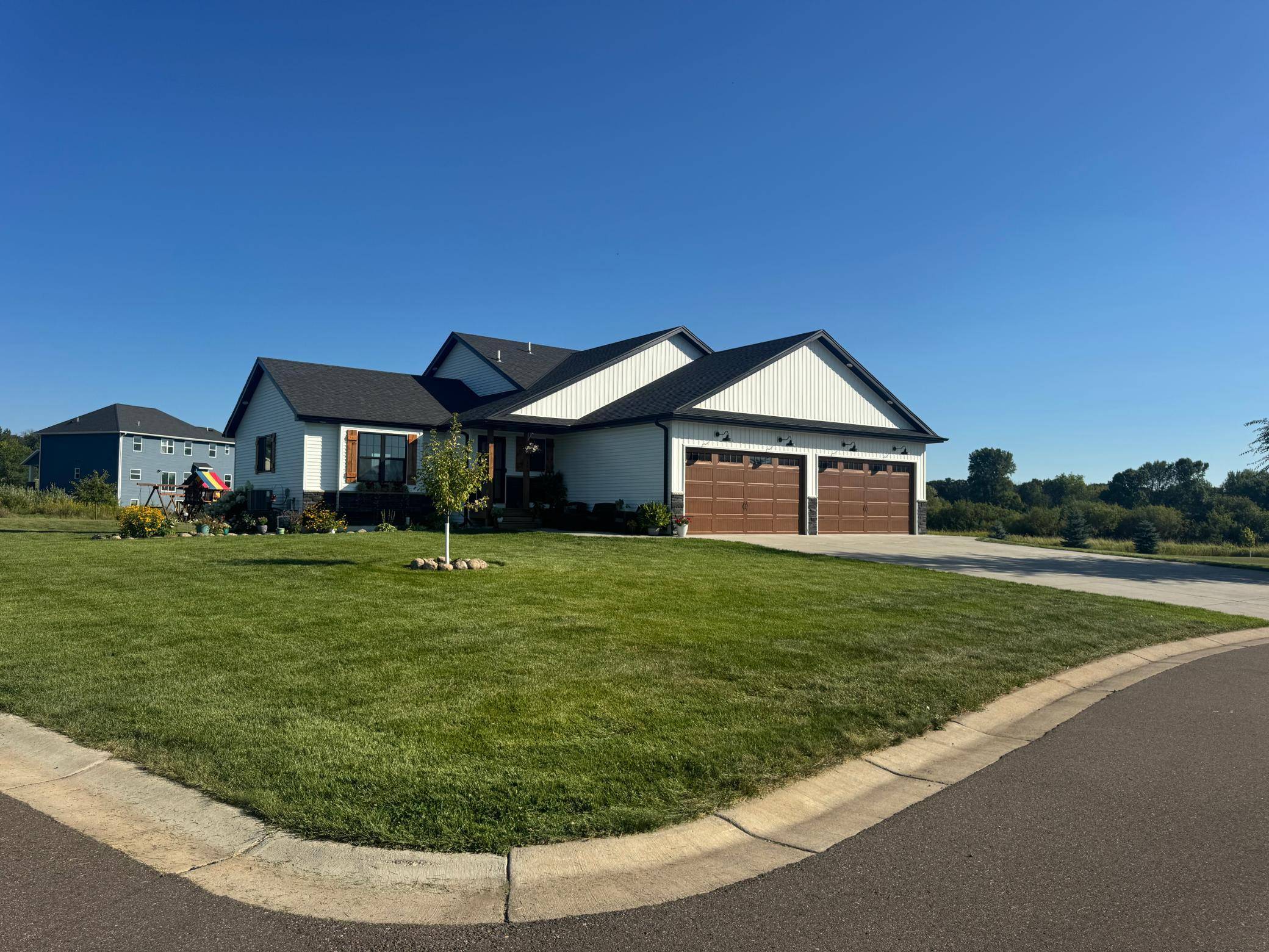 188 Lake DR NE, Sauk Rapids, MN 56379