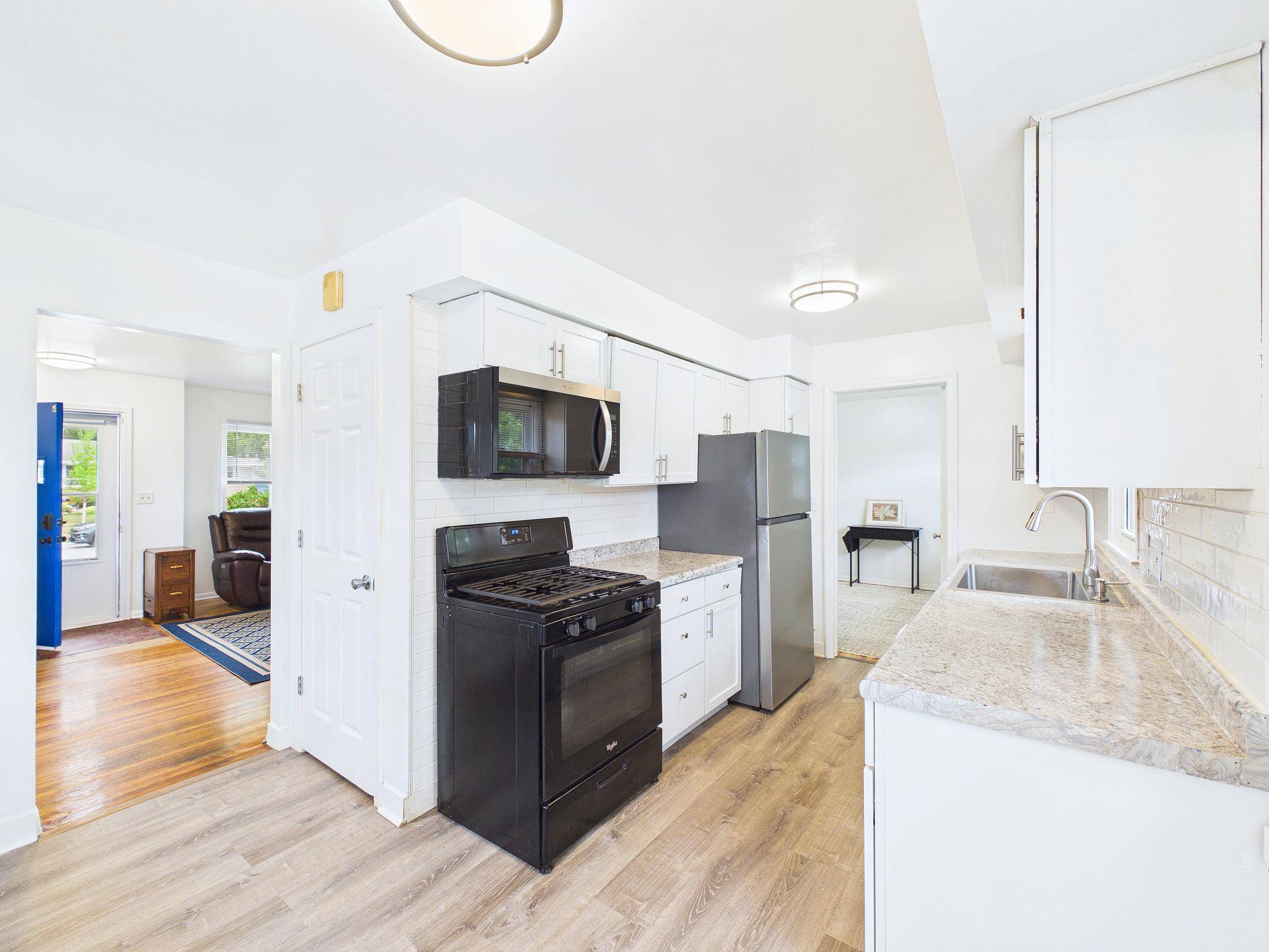 6306 Lee AVE N, Brooklyn Center, MN 55429