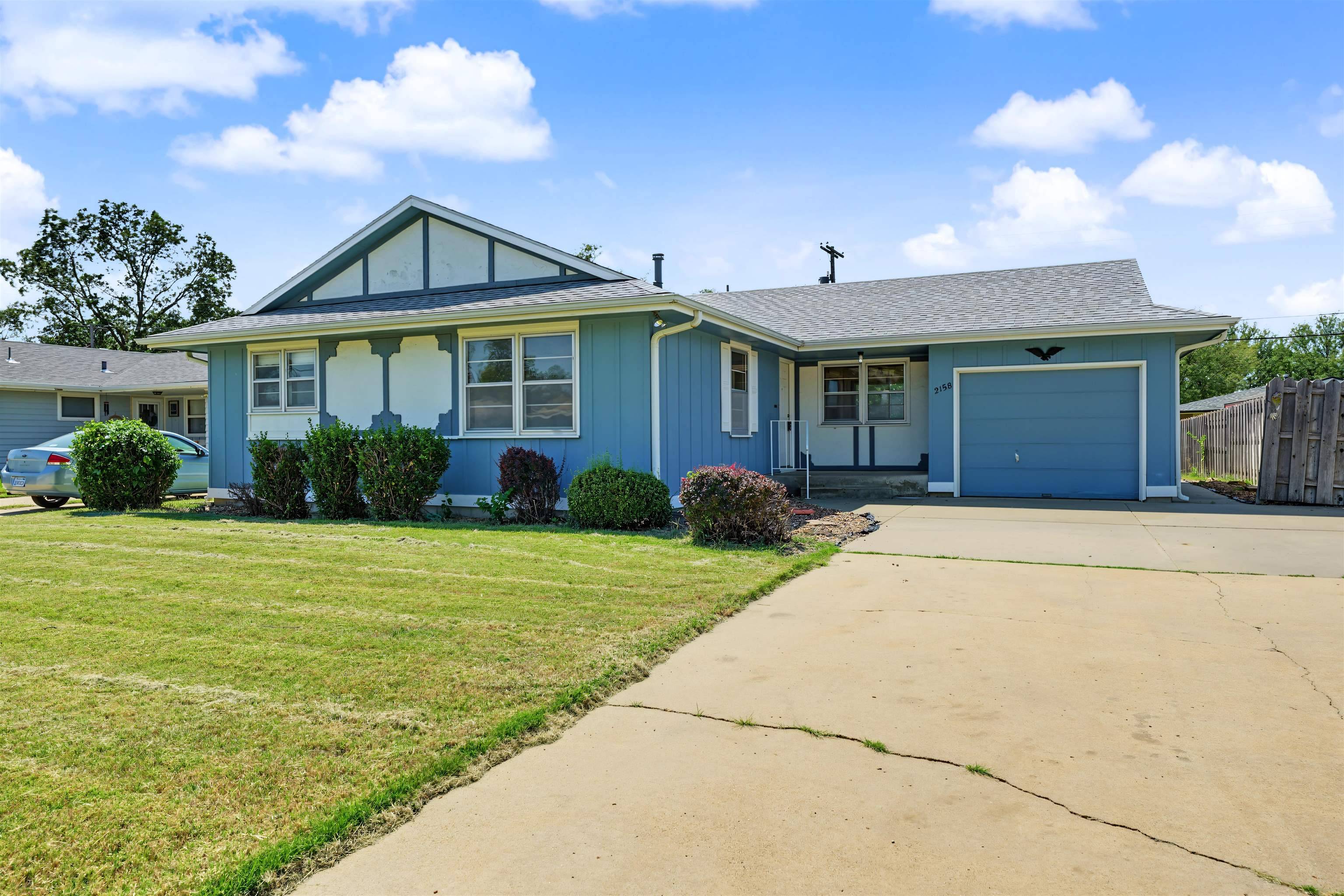 2158 Kensington Rd, Salina, KS 67401