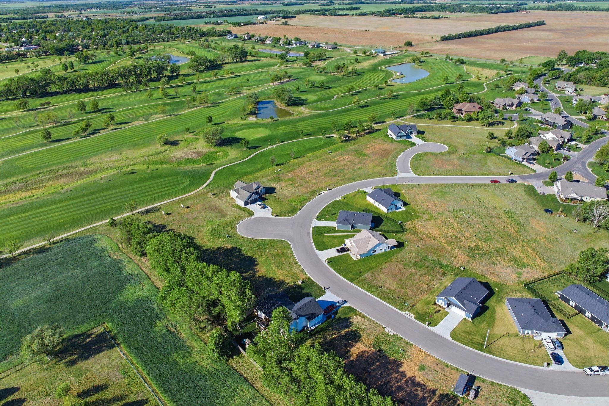 328 W Cherry Oaks St, Cheney, KS 67025