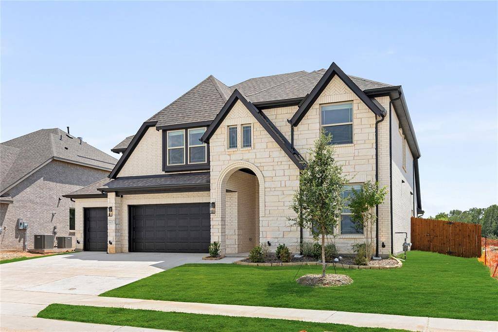 2217 Amber Gate Drive, Anna, TX 75409