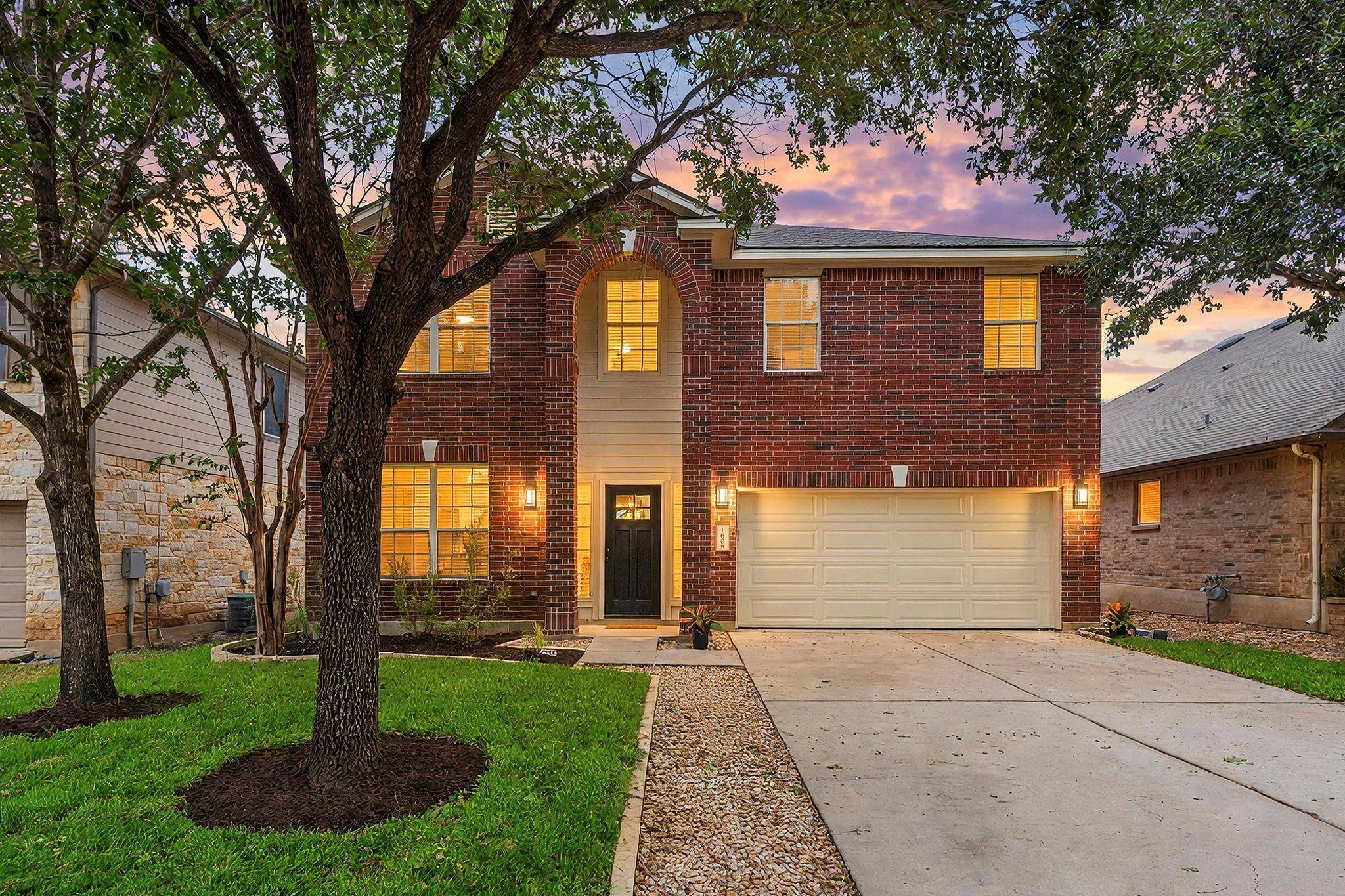 160 Wildhorse CRK, Buda, TX 78610