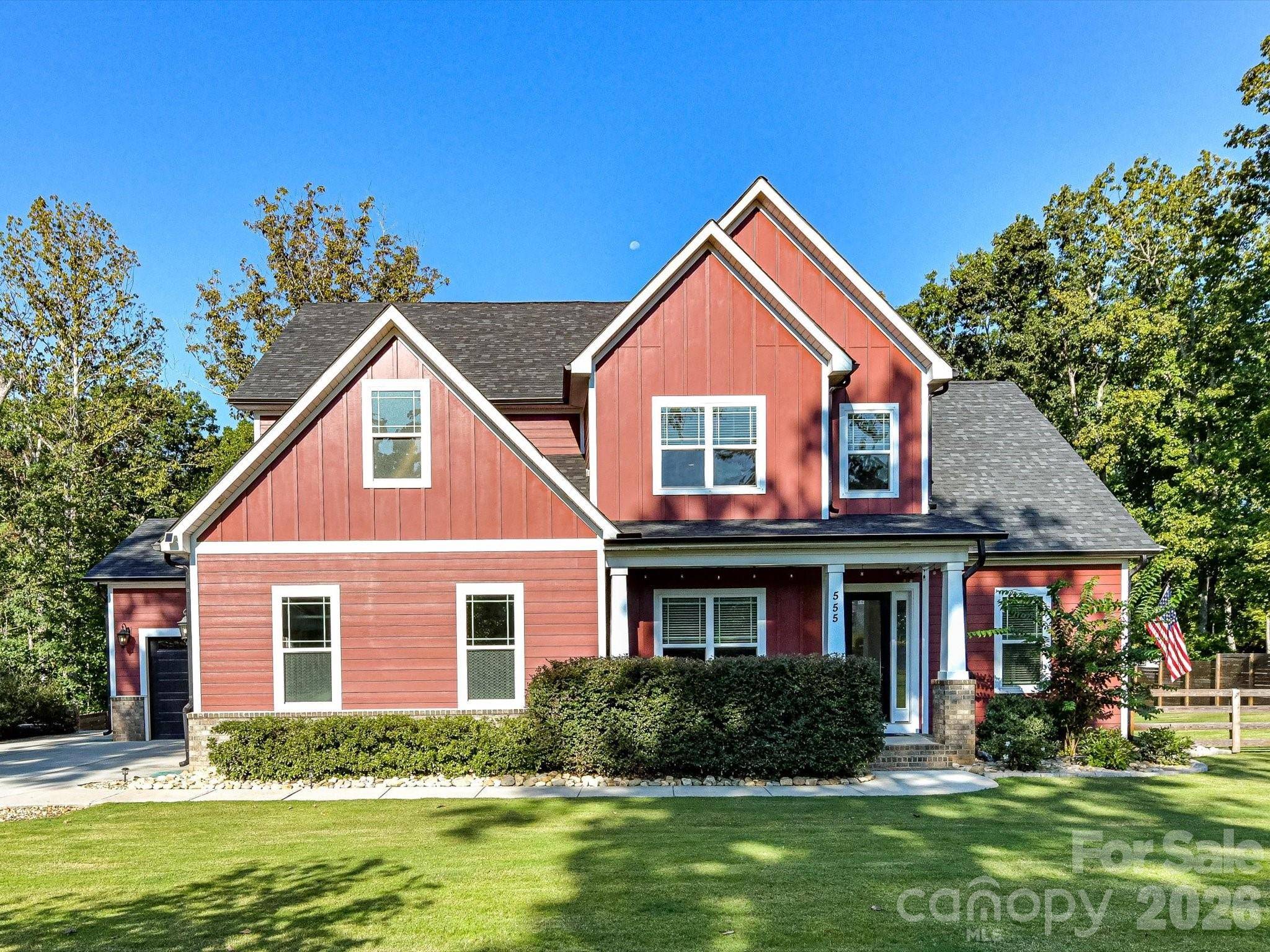 555 Shepherd LN, Clover, SC 29710