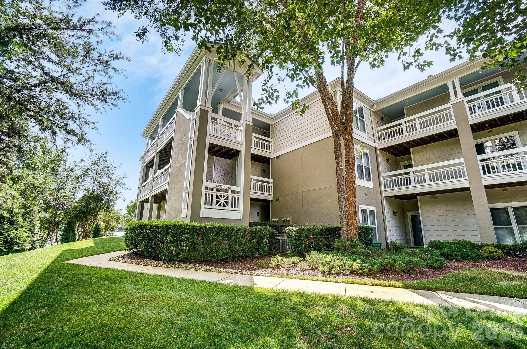 1339 Torrence CIR, Davidson, NC 28036