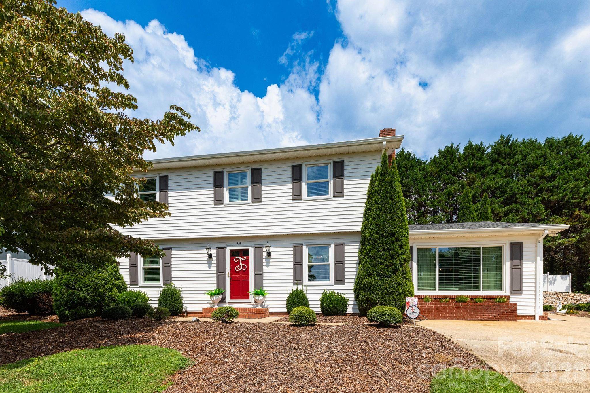 84 Portcrest HTS, Marion, NC 28752