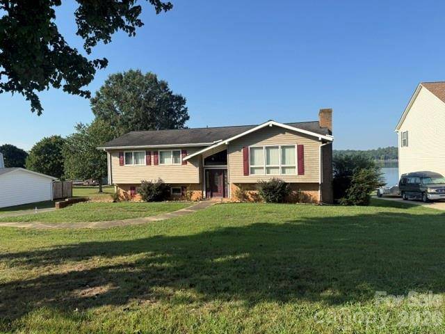 152 North Shore DR, Cherryville, NC 28021