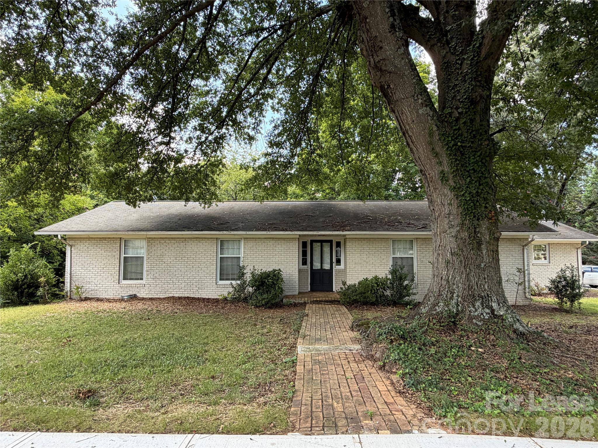 608 Margaret DR, Statesville, NC 28677