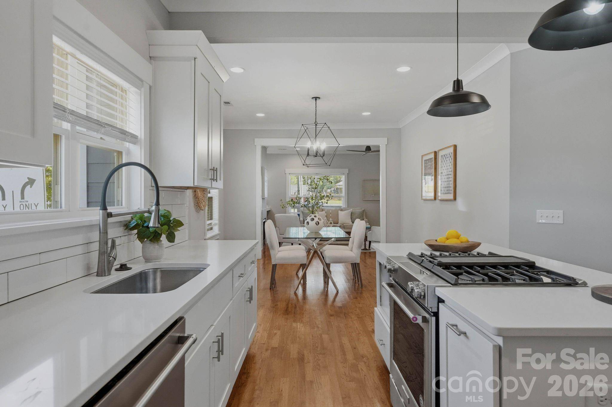 1416 Parkwood AVE, Charlotte, NC 28205