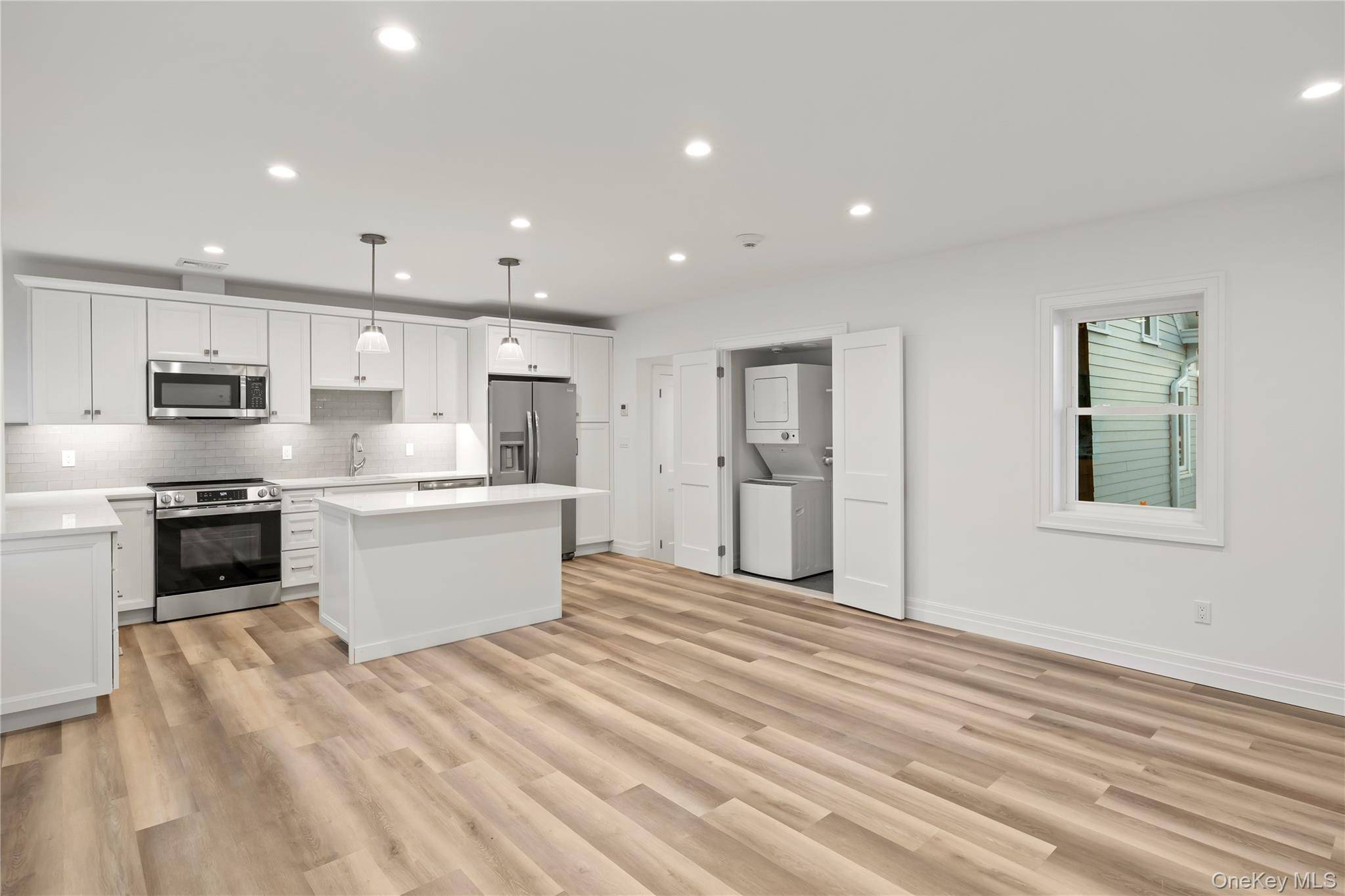 71 W Main ST #2A, Oyster Bay, NY 11771