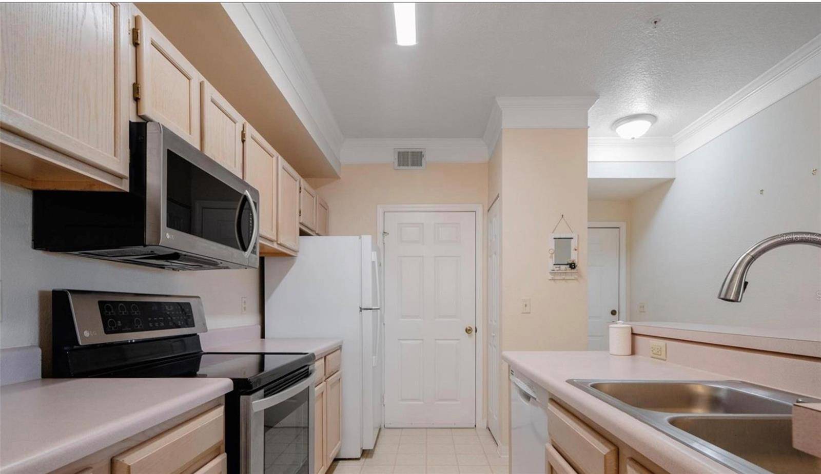 11490 VILLA GRAND #221, Fort Myers, FL 33913