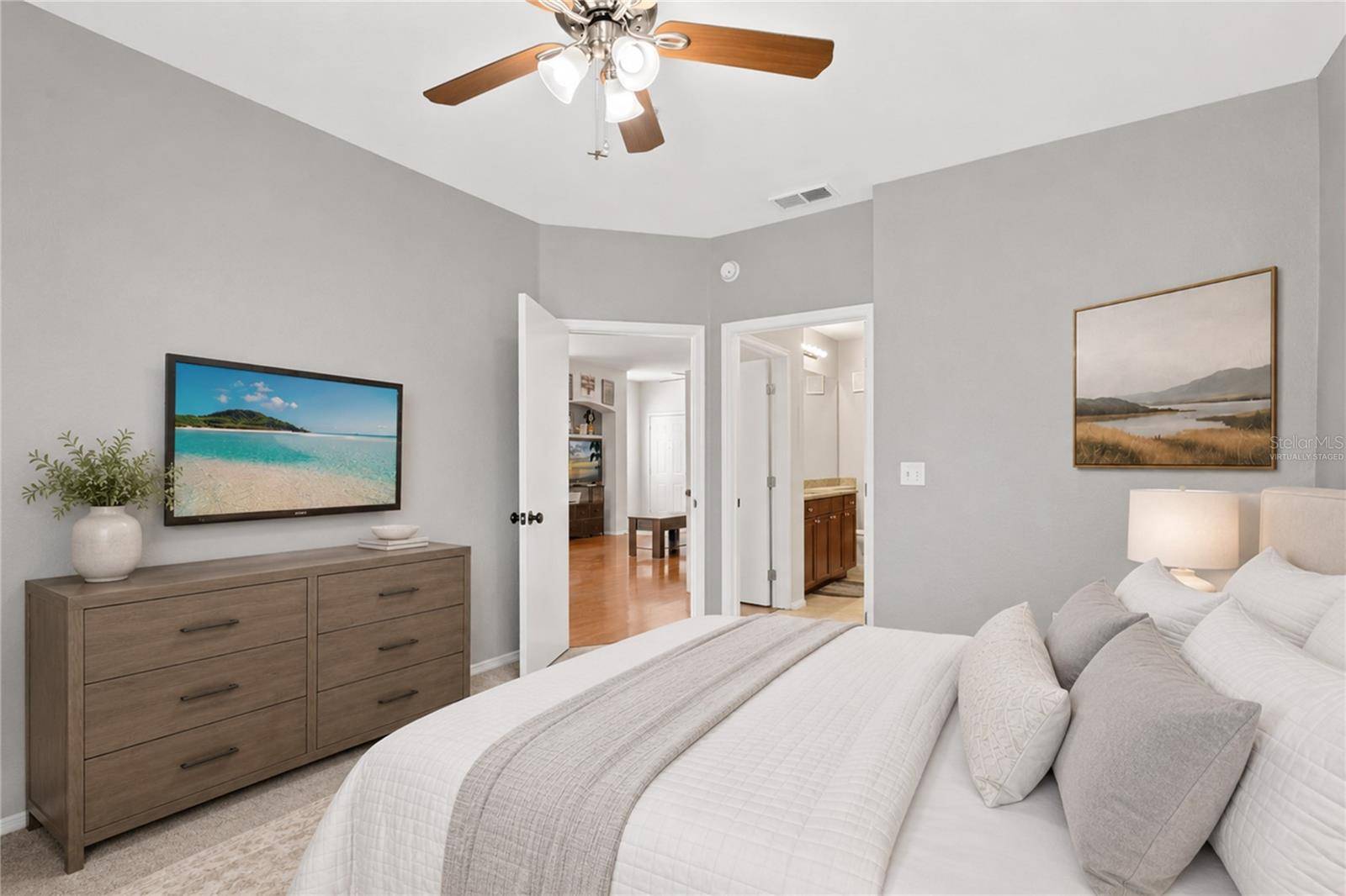114 VISTA VERDI CIR #216, Lake Mary, FL 32746