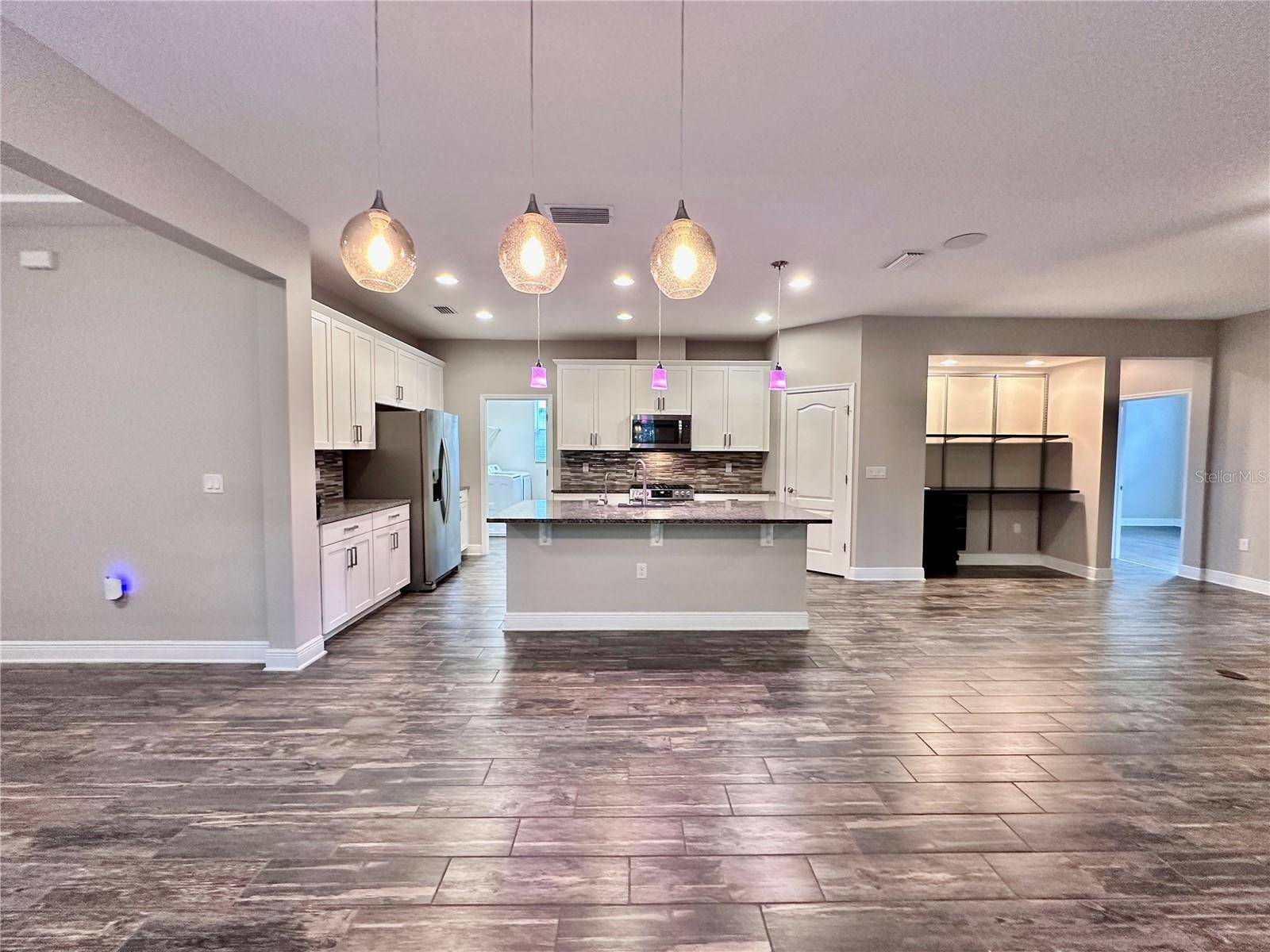 1557 AMBER LEAF CIR, Ocoee, FL 34761